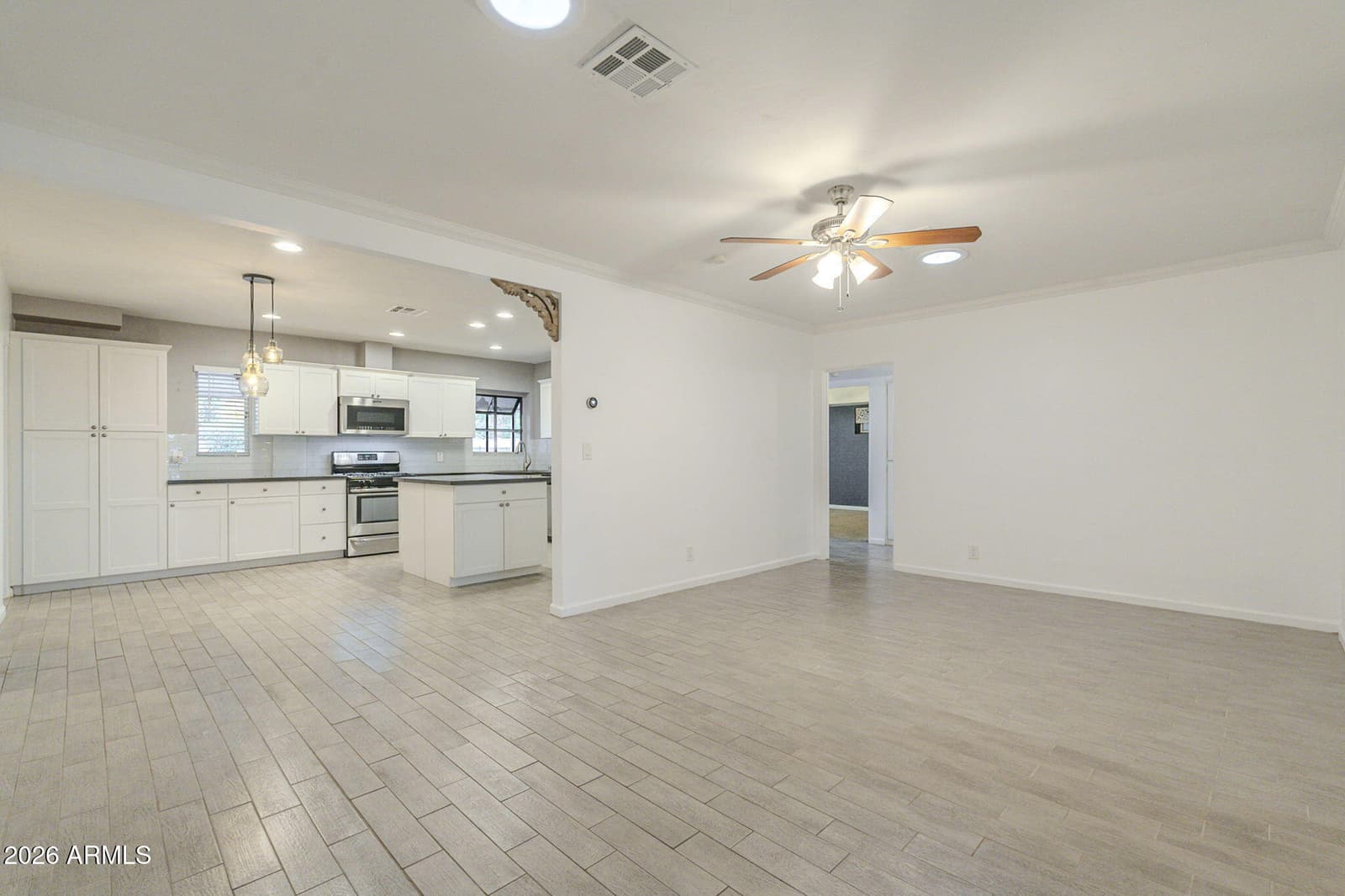 4208 E WILSHIRE Drive, Phoenix, AZ 85008 — photo 6 of 59