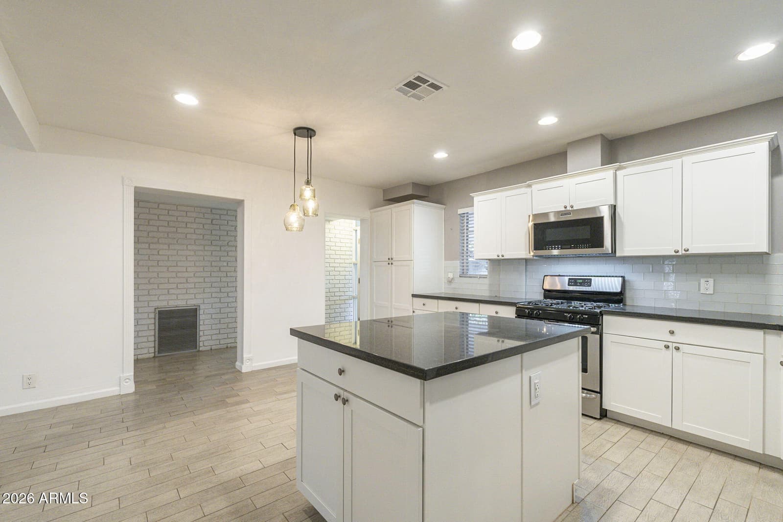 4208 E WILSHIRE Drive, Phoenix, AZ 85008 — photo 13 of 59