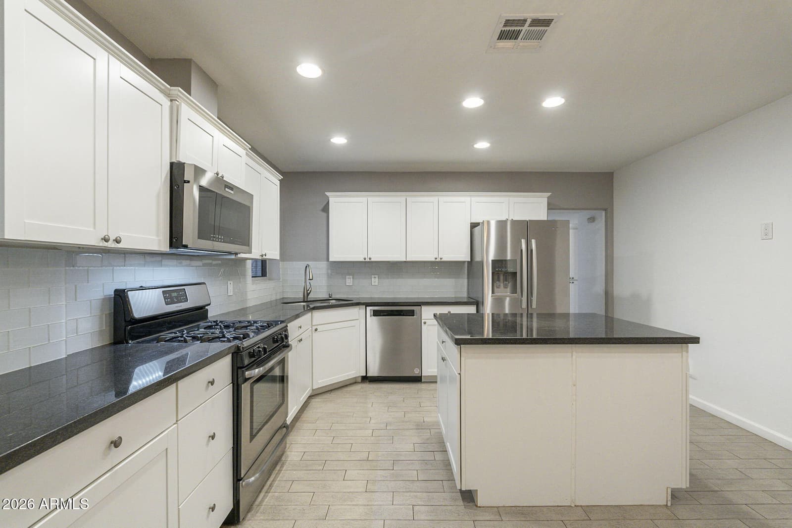 4208 E WILSHIRE Drive, Phoenix, AZ 85008 — photo 14 of 59