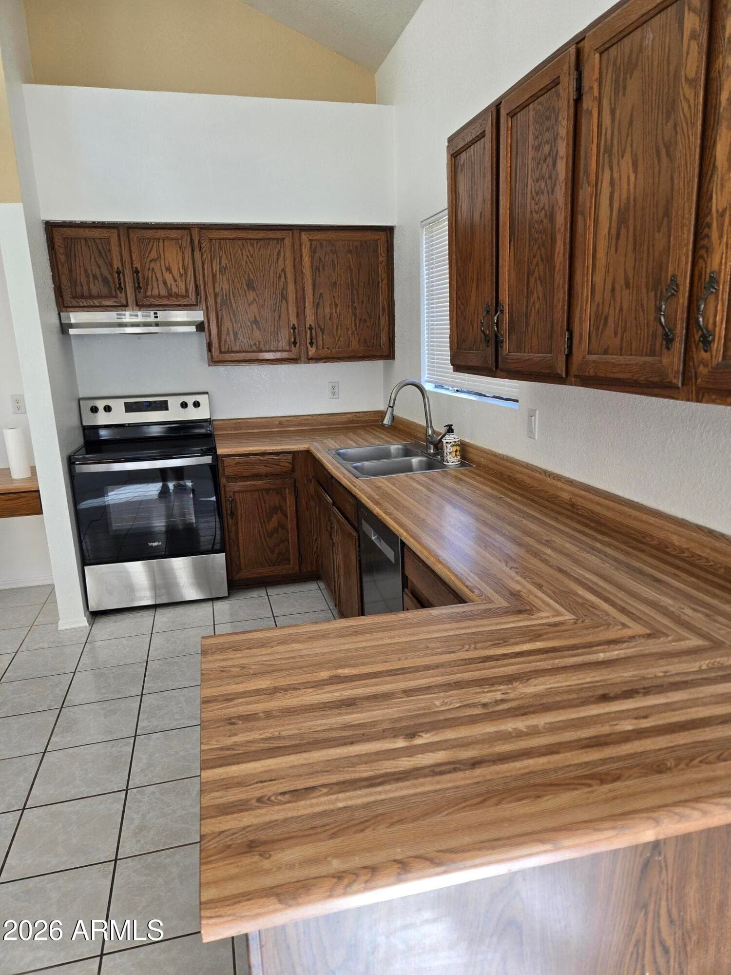 2671 N TAMARISK Street, Chandler, AZ 85224 — photo 5 of 23