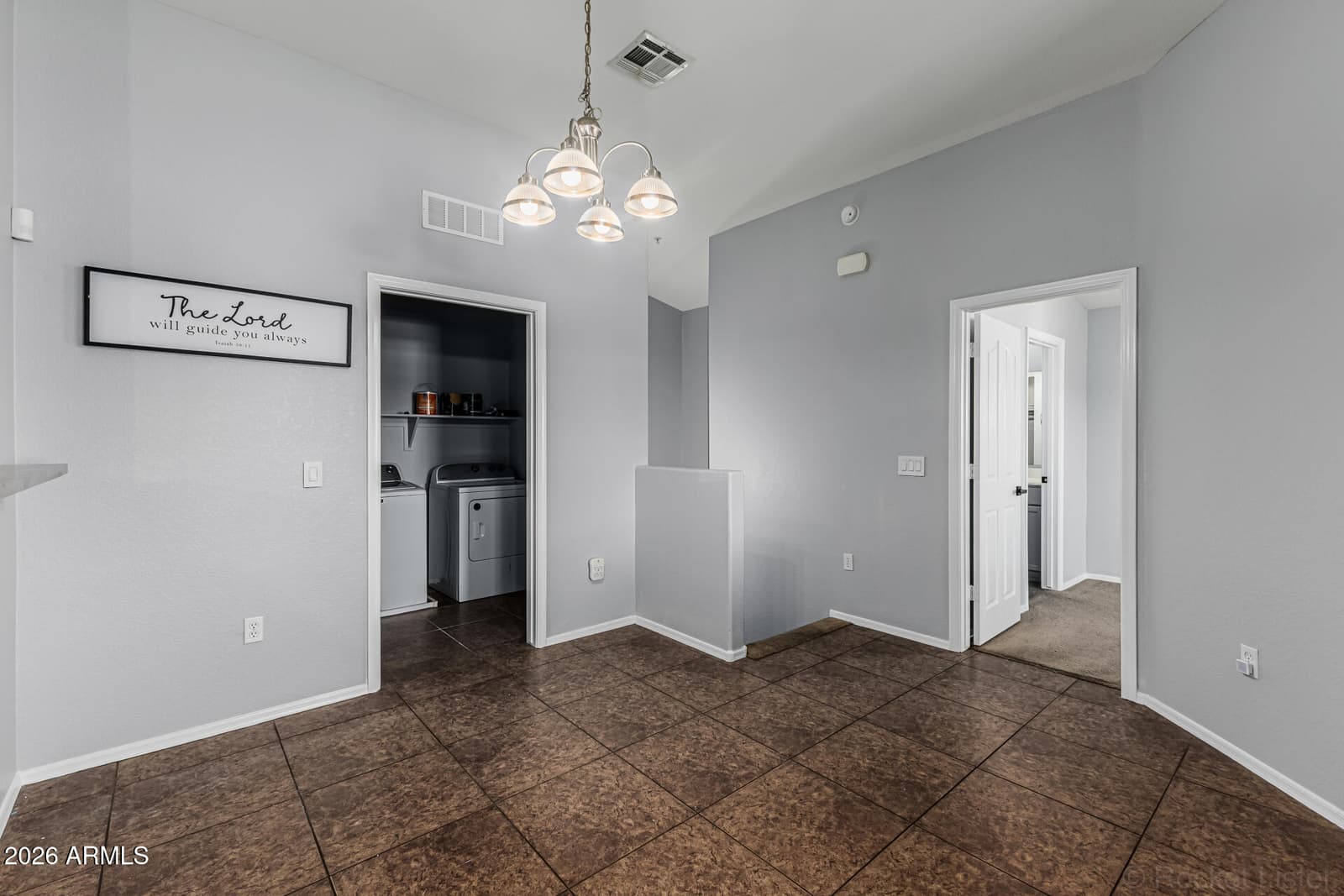 462 N 168TH Lane, Goodyear, AZ 85338 — photo 5 of 32