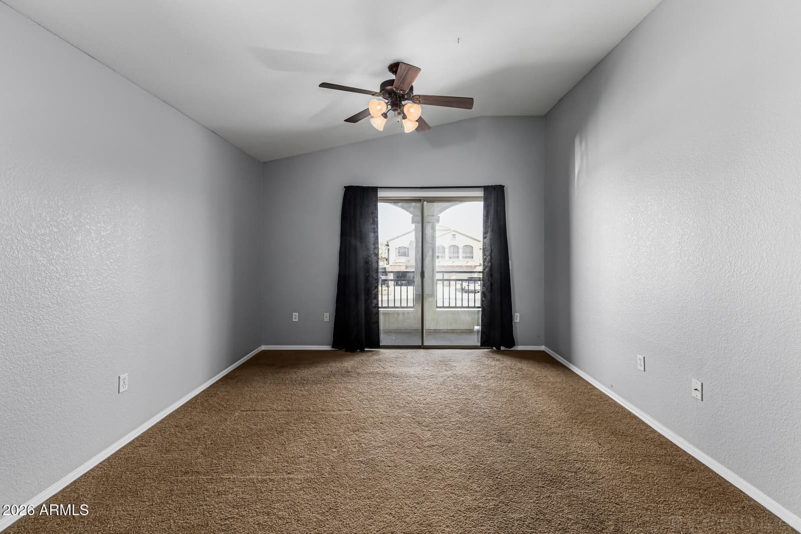 462 N 168TH Lane, Goodyear, AZ 85338 — photo 10 of 32
