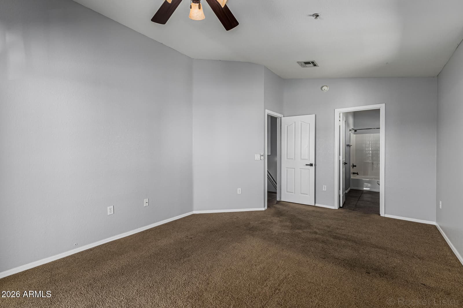 462 N 168TH Lane, Goodyear, AZ 85338 — photo 11 of 32