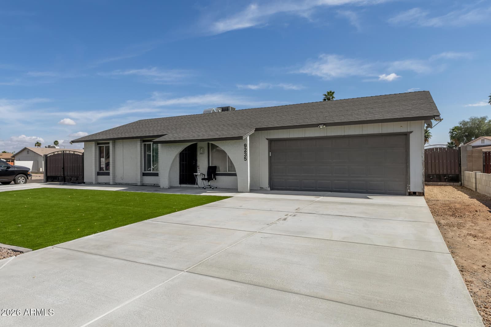 9235 N 74TH Drive, Peoria, AZ 85345 — photo 4 of 34