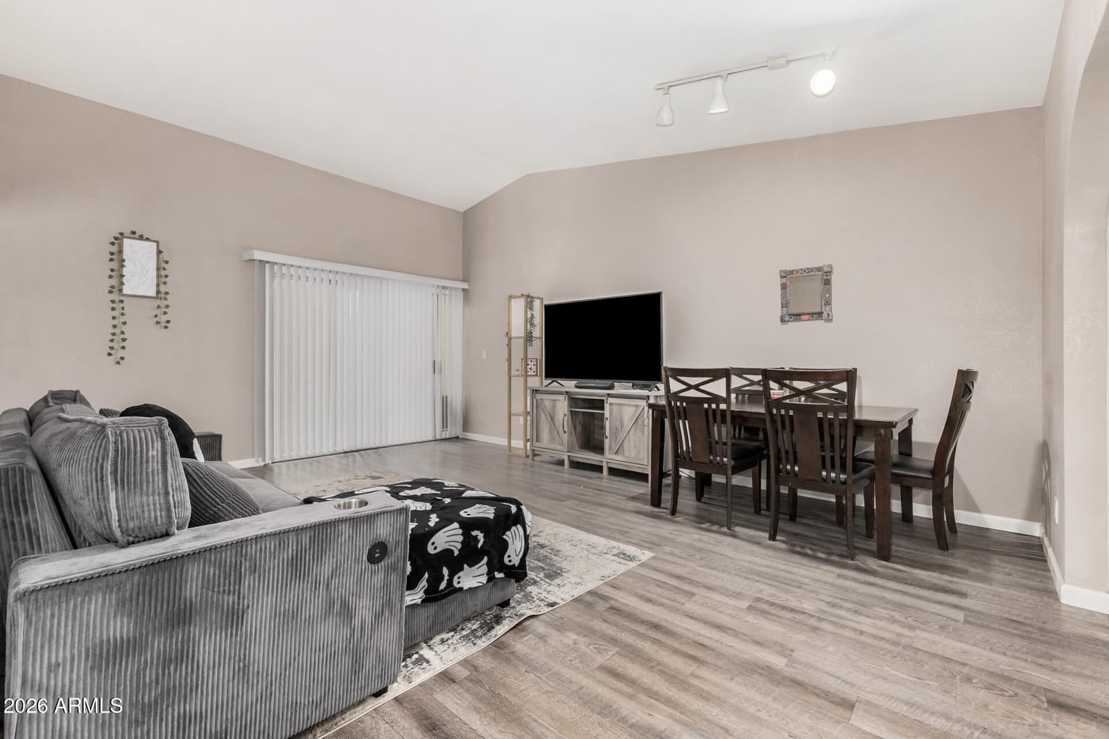 2511 W WILLOW Avenue, Phoenix, AZ 85029 — photo 4 of 27