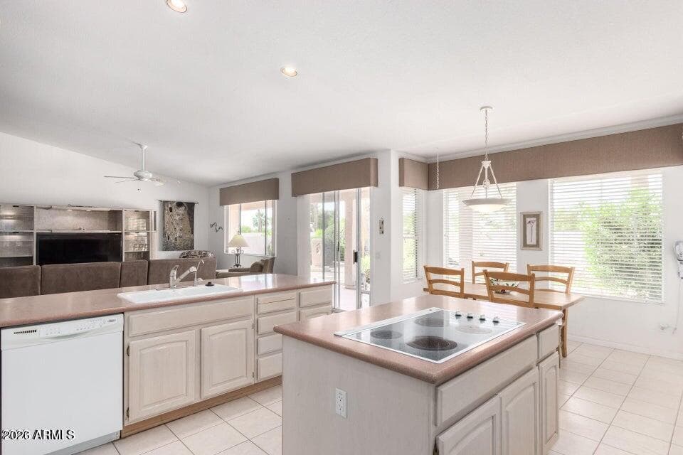 480 W CHERRYWOOD Drive, Chandler, AZ 85248 — photo 17 of 40