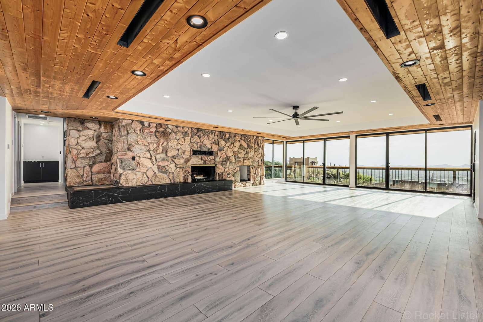 6111 E VICTORIA Drive, Cave Creek, AZ 85331 — photo 11 of 48