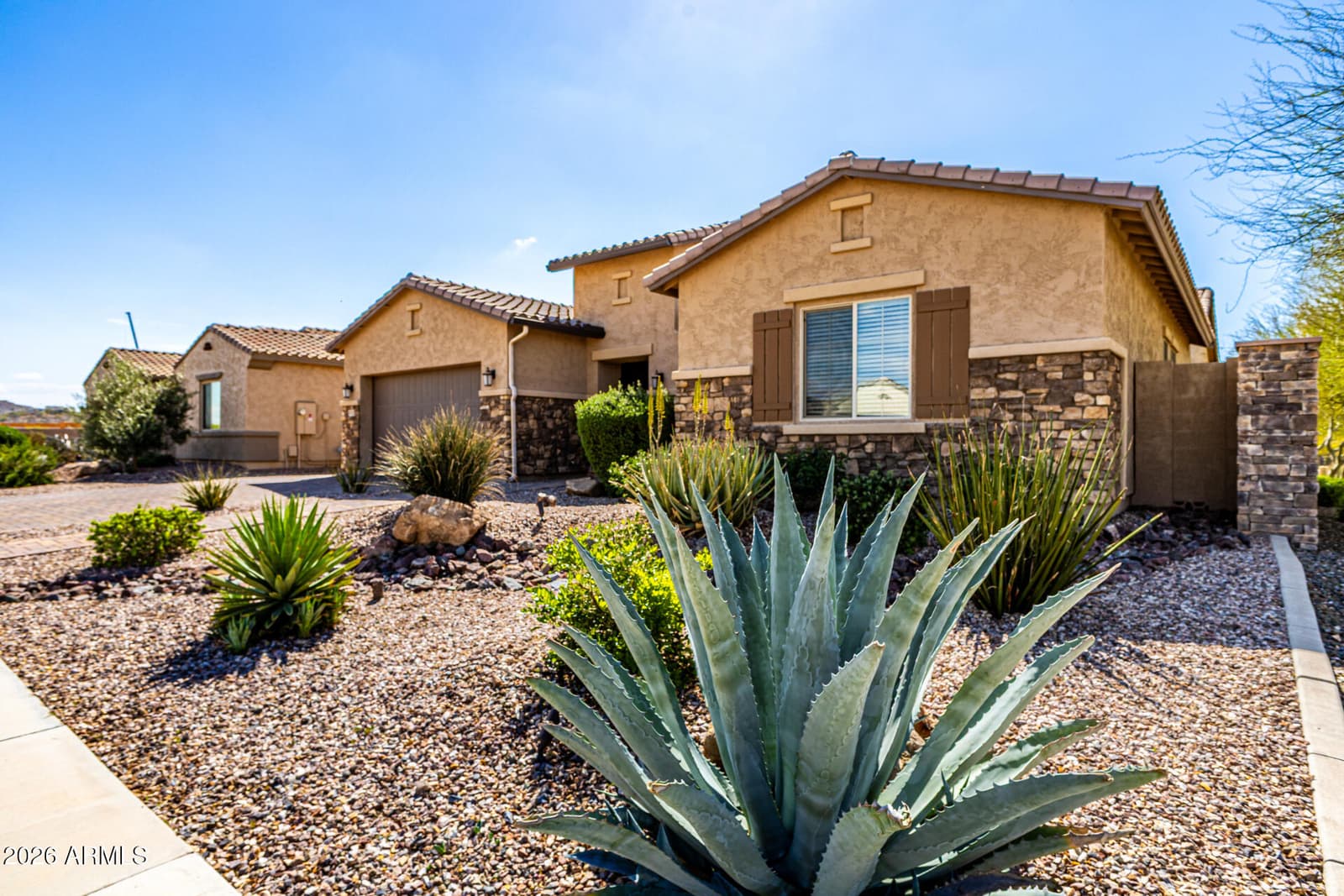 9753 W ROWEL Road, Peoria, AZ 85383 — photo 3 of 41