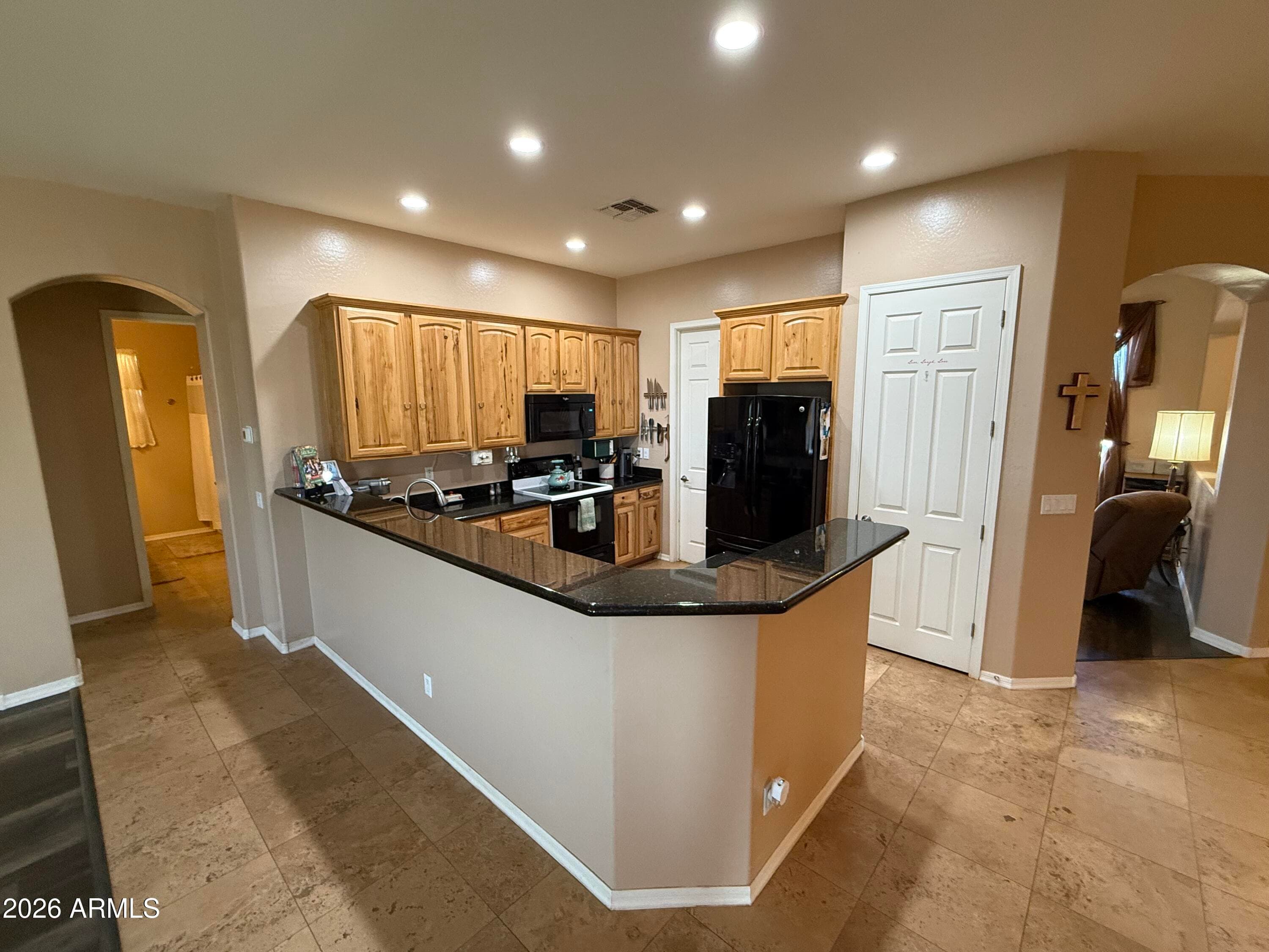 2569 W SILVERDALE Road, San Tan Valley, AZ 85144 — photo 3 of 61