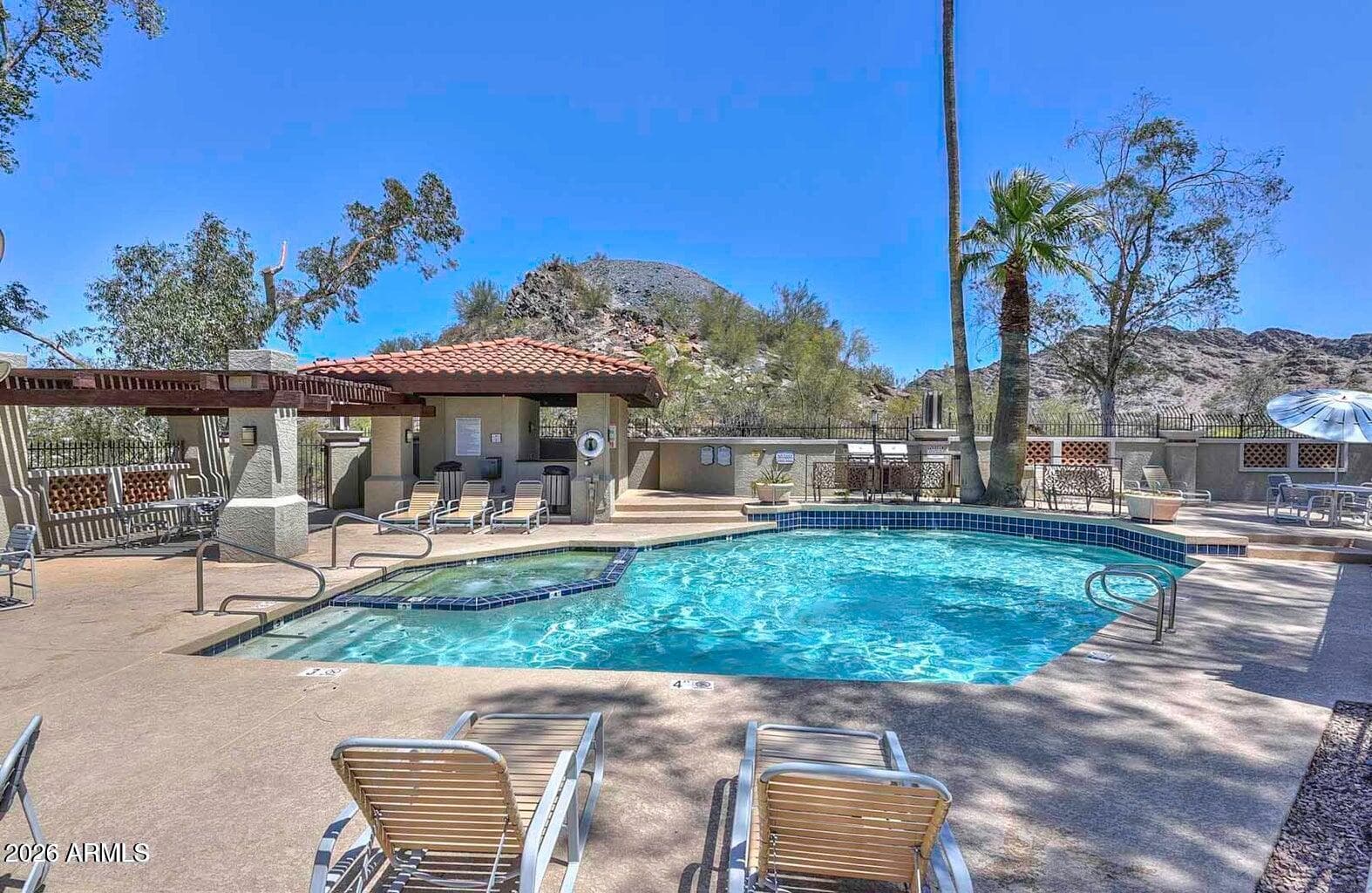 7557 N DREAMY DRAW Drive 248, Phoenix, AZ 85020 — photo 27 of 28