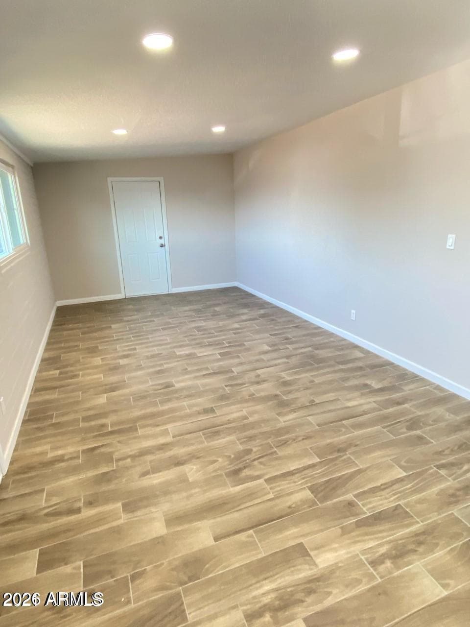 2301 E LYNNE Lane, Phoenix, AZ 85042 — photo 9 of 17