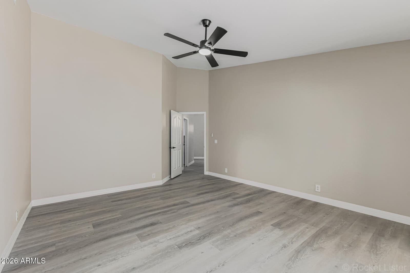8939 W WESCOTT Drive, Peoria, AZ 85382 — photo 23 of 37