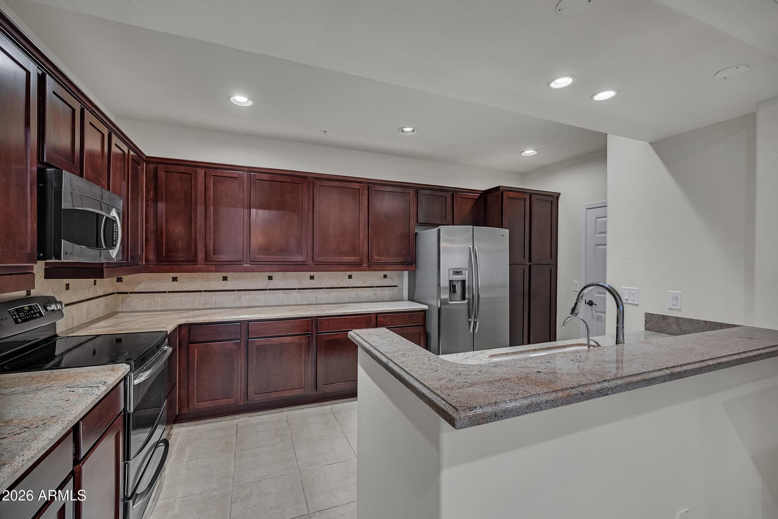 3935 E ROUGH RIDER Road 1250, Phoenix, AZ 85050 — photo 9 of 29