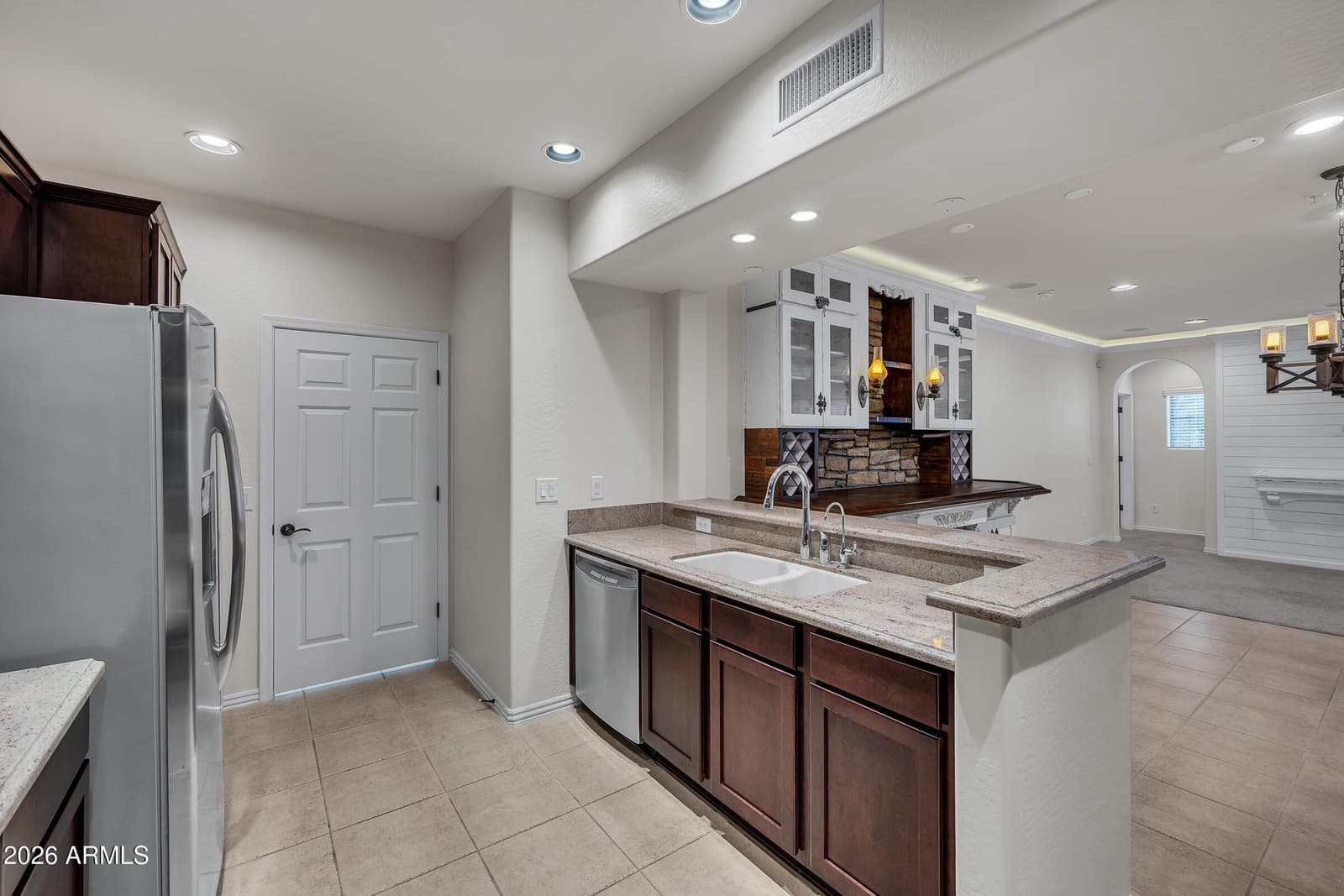 3935 E ROUGH RIDER Road 1250, Phoenix, AZ 85050 — photo 11 of 29