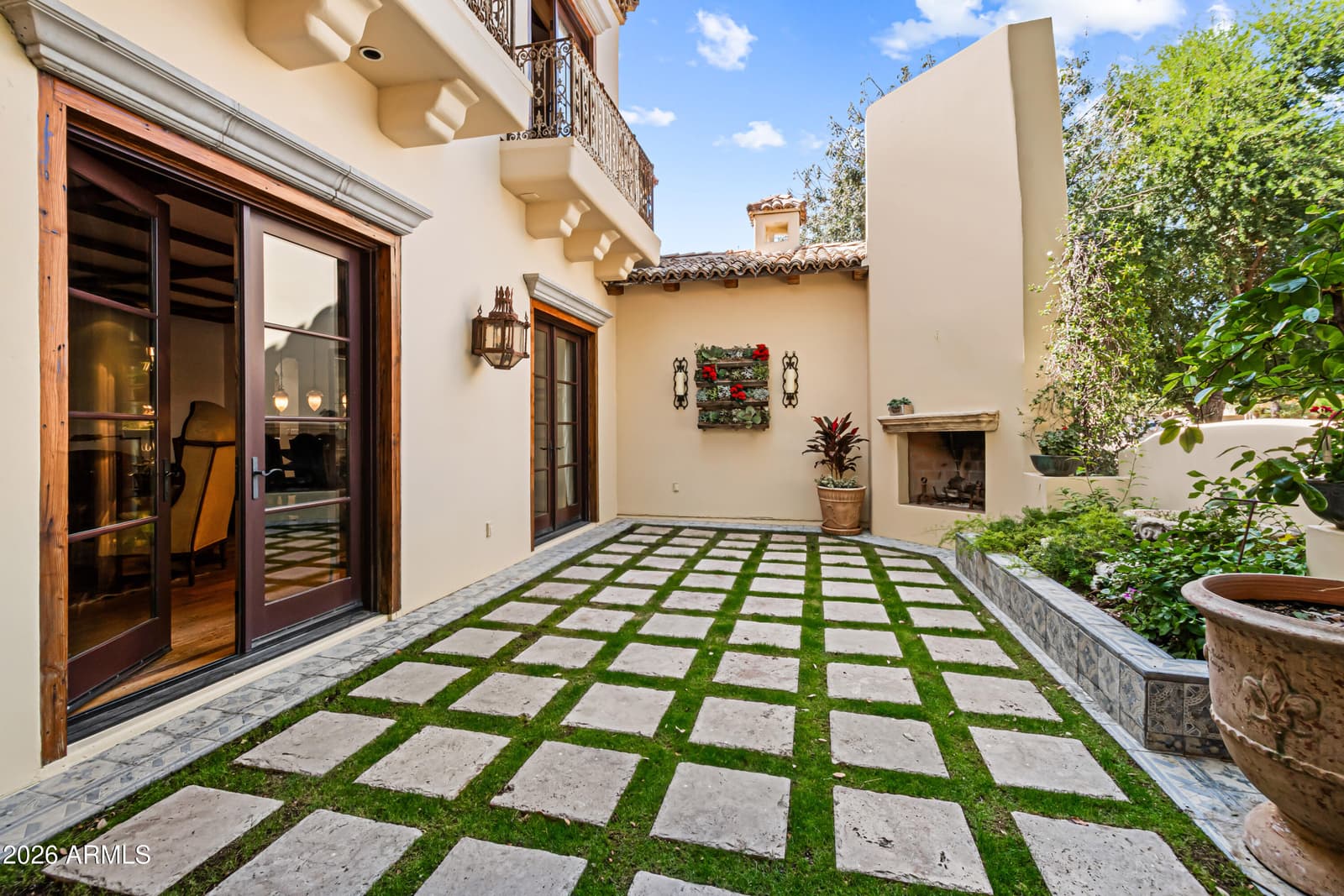 8131 E APPALOOSA Trail, Scottsdale, AZ 85258 — photo 4 of 82