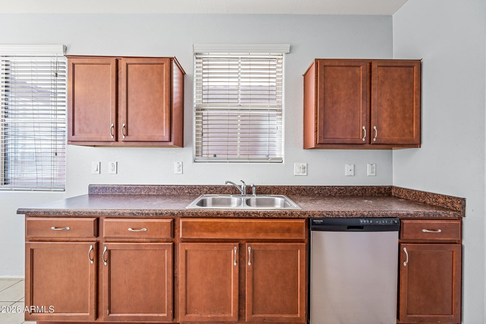 7837 W PALM Lane, Phoenix, AZ 85035 — photo 15 of 49