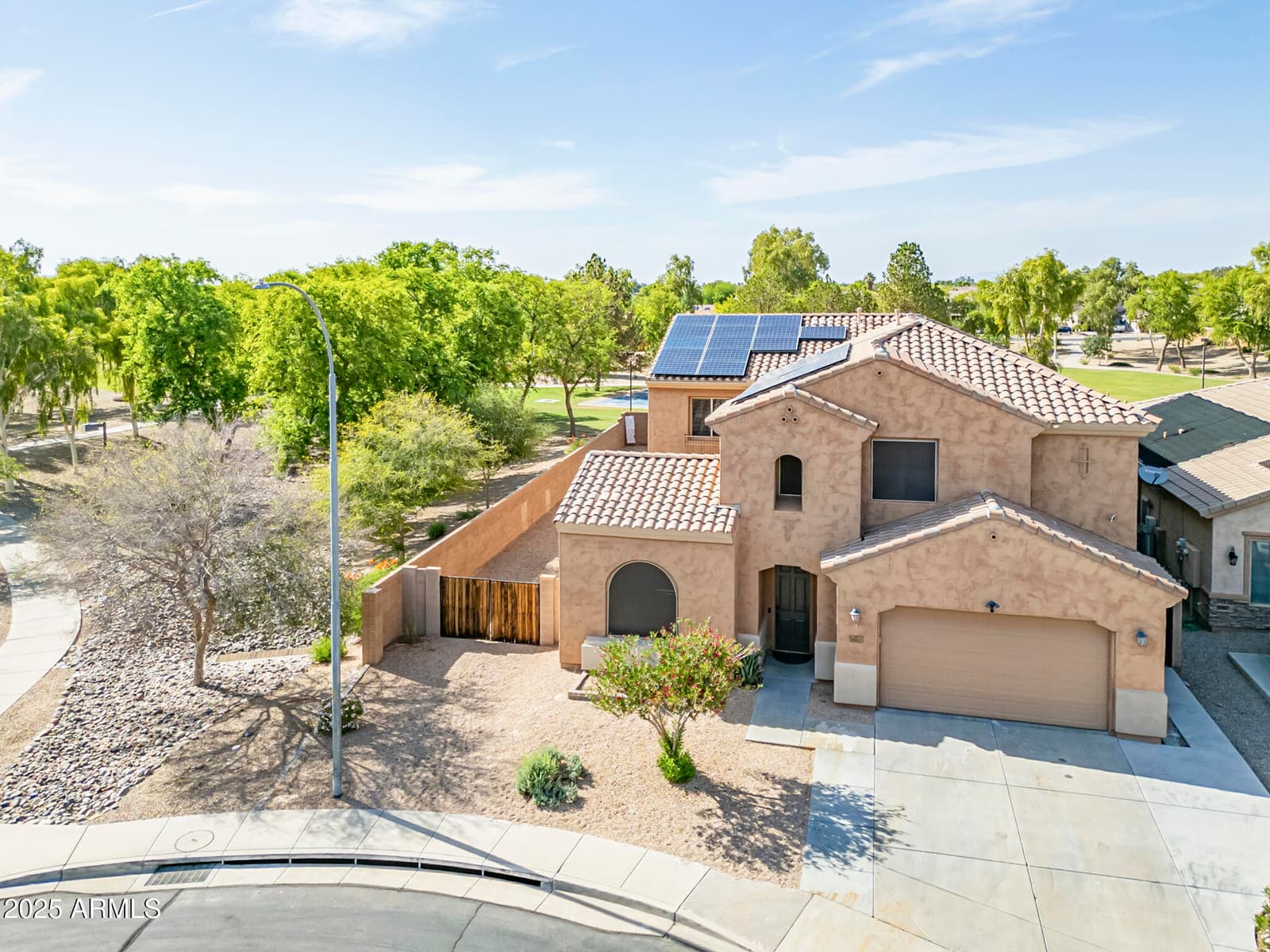 6922 S Black Hills Way, Chandler, AZ 85249 — photo 1 of 44