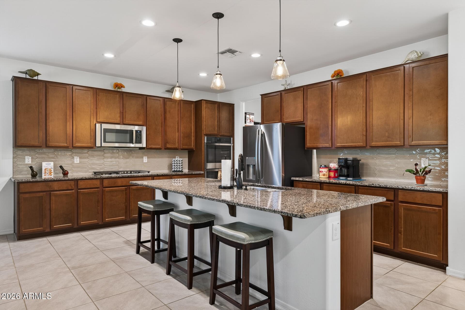 7528 W ODEUM Lane, Phoenix, AZ 85043 — photo 9 of 47