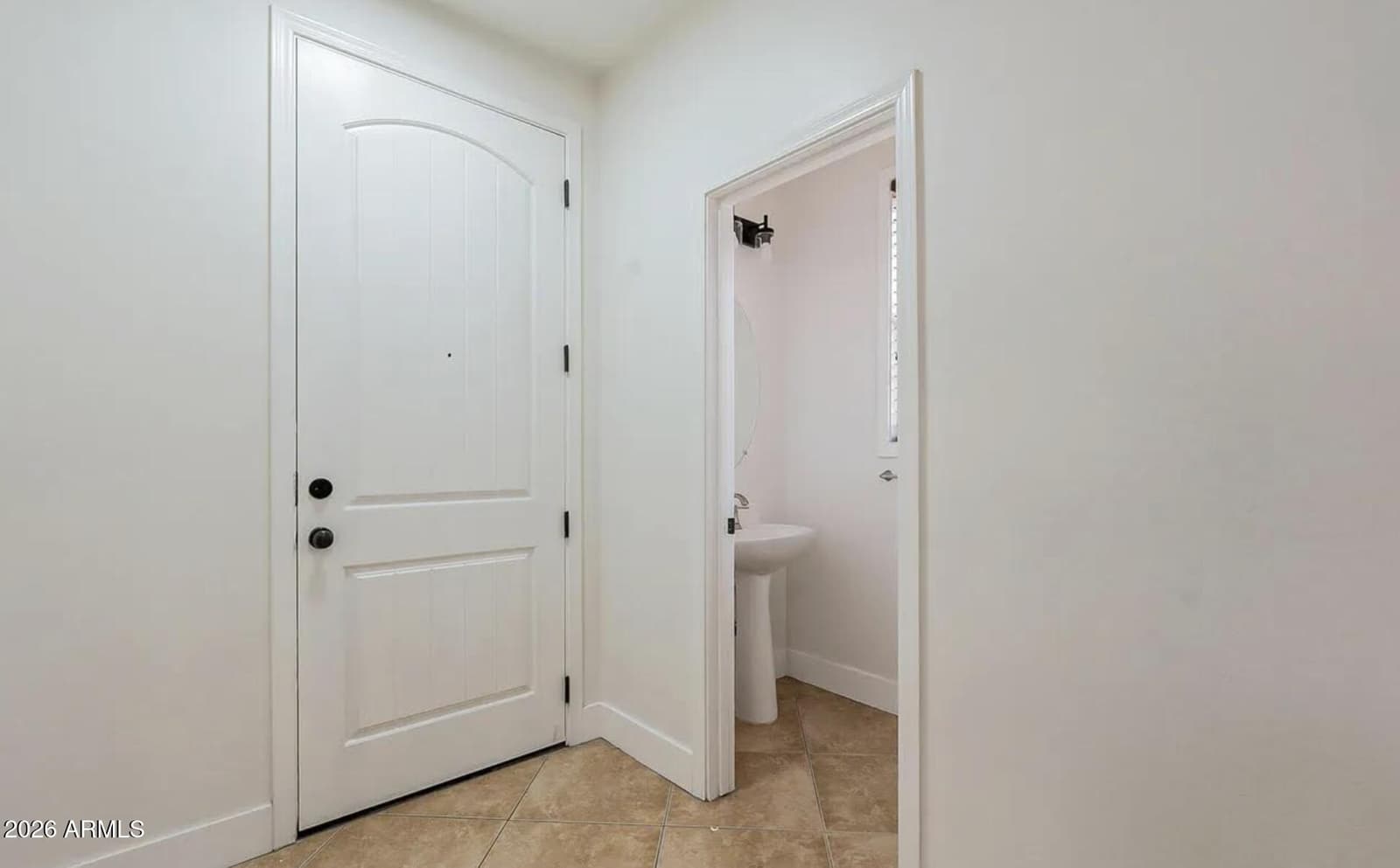 5430 S 23RD Way, Phoenix, AZ 85040 — photo 10 of 24