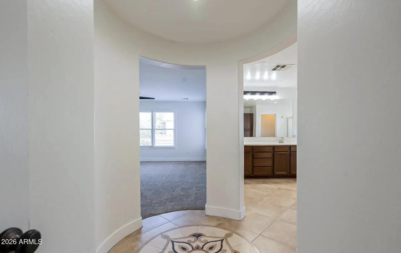 5430 S 23RD Way, Phoenix, AZ 85040 — photo 13 of 24