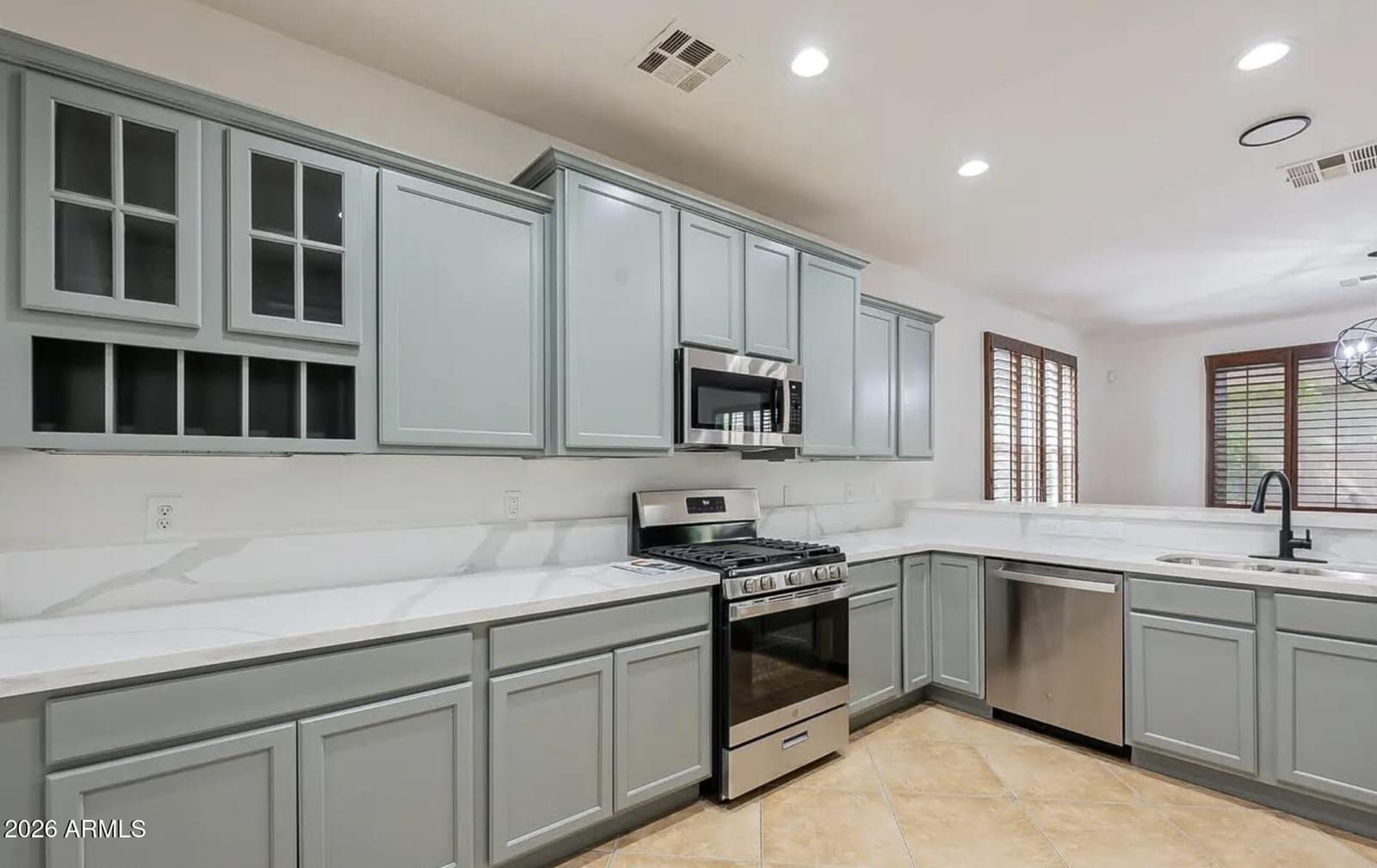 5430 S 23RD Way, Phoenix, AZ 85040 — photo 3 of 24