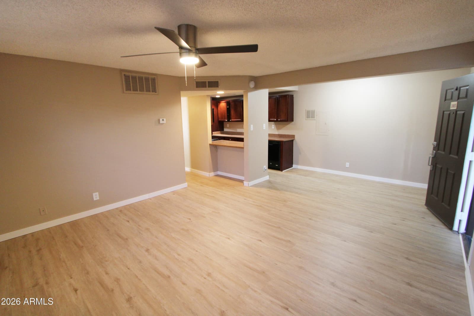 424 W BROWN Road 105, Mesa, AZ 85201 — photo 4 of 29