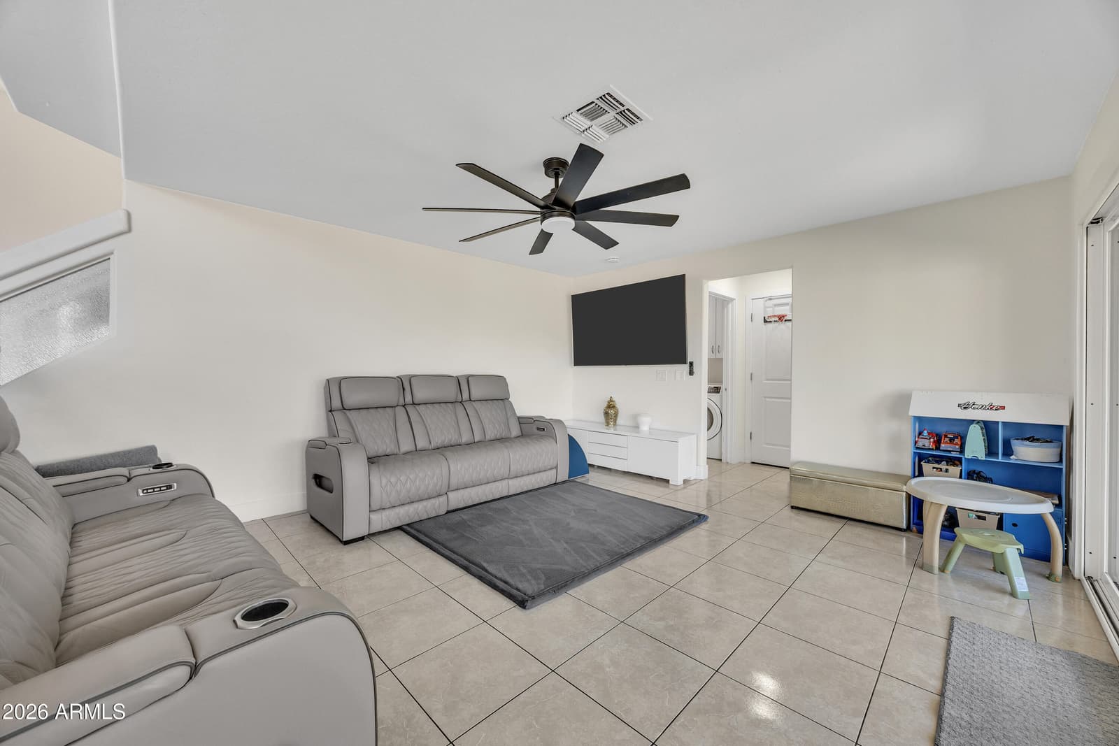 11020 W Lane Avenue, Glendale, AZ 85307 — photo 13 of 25