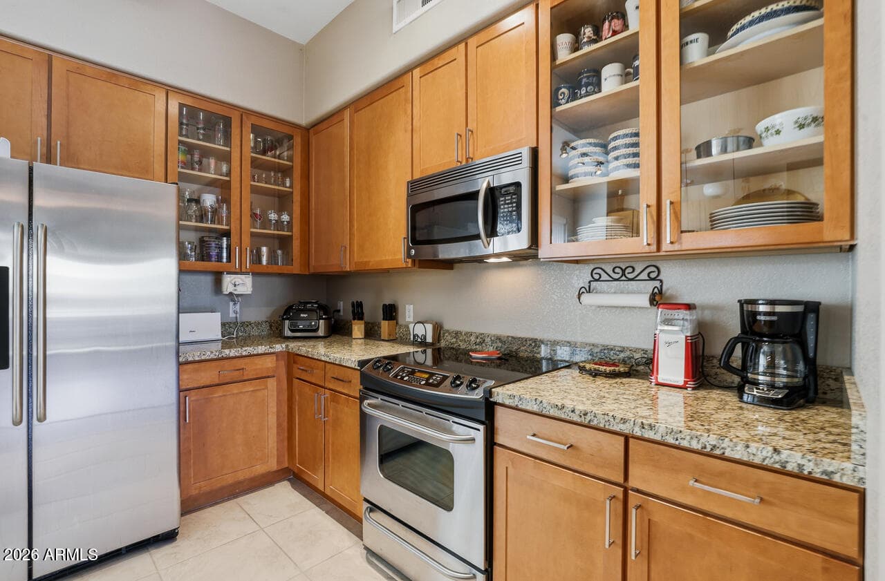 6745 N 93RD Avenue 1124, Glendale, AZ 85305 — photo 10 of 30