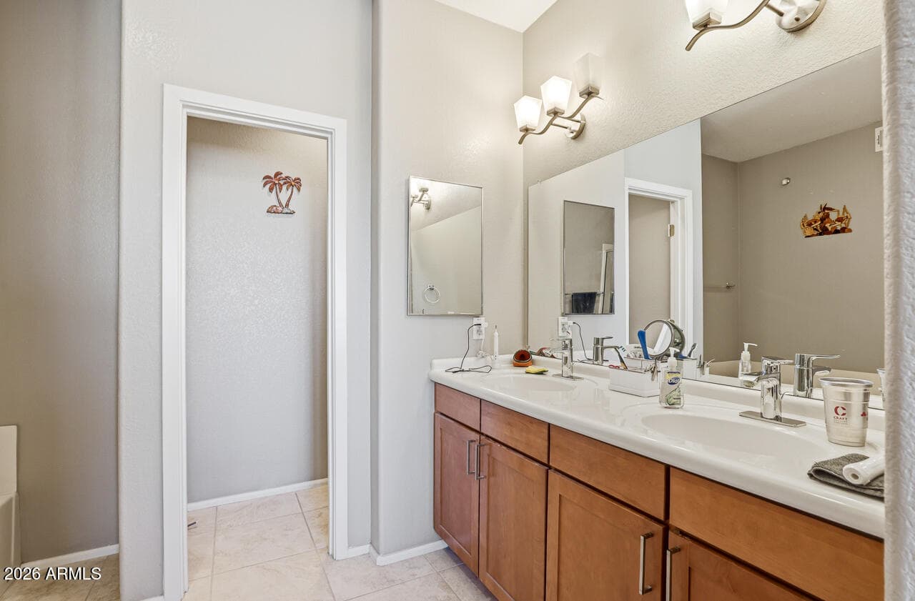 6745 N 93RD Avenue 1124, Glendale, AZ 85305 — photo 16 of 30