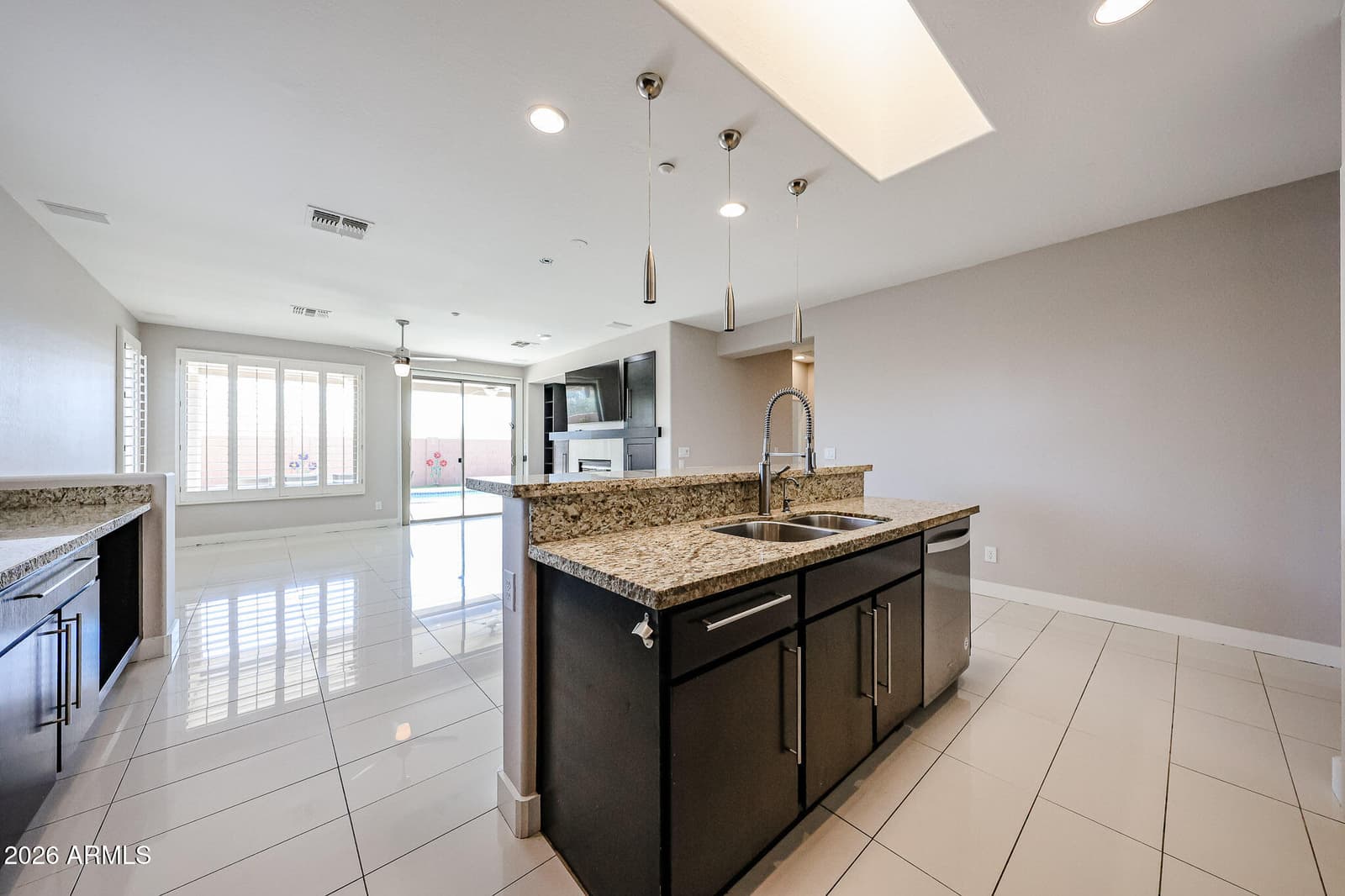1705 W TURTLE HILL Drive, Anthem, AZ 85086 — photo 13 of 41