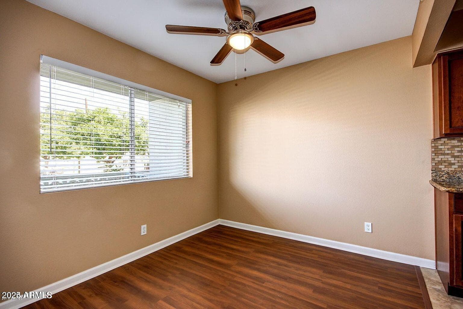 1702 W TUCKEY Lane 111, Phoenix, AZ 85015 — photo 4 of 18