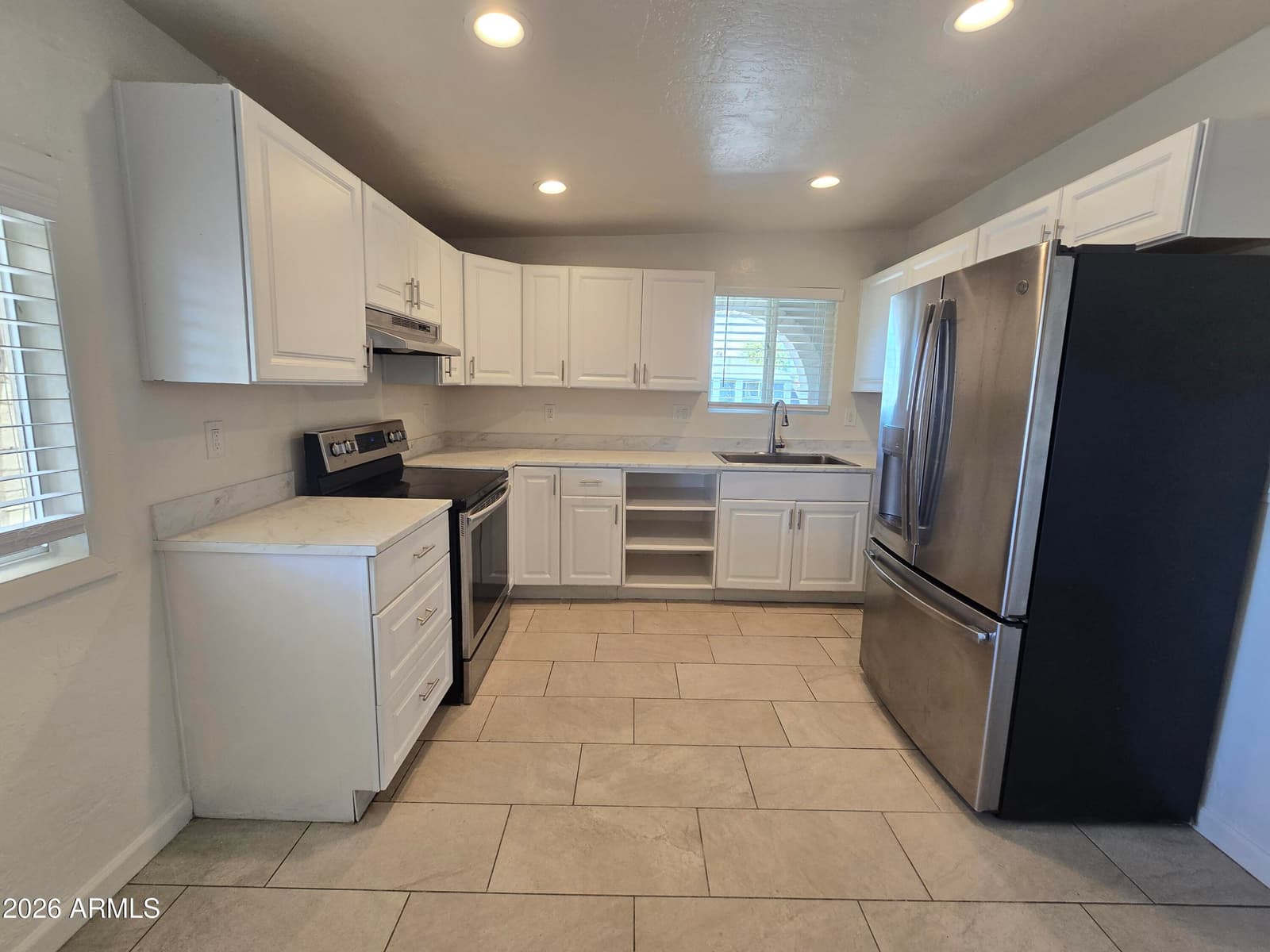 6701 N 53RD Avenue, Glendale, AZ 85301 — photo 9 of 21
