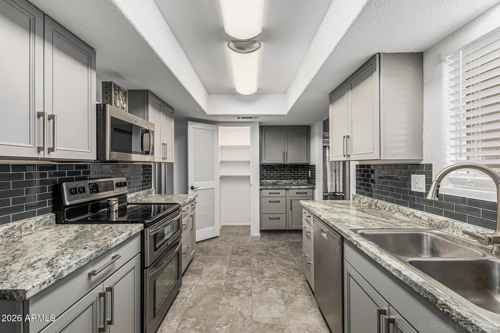 9341 W BRIARWOOD Circle N, Sun City, AZ 85351 — photo 15 of 42