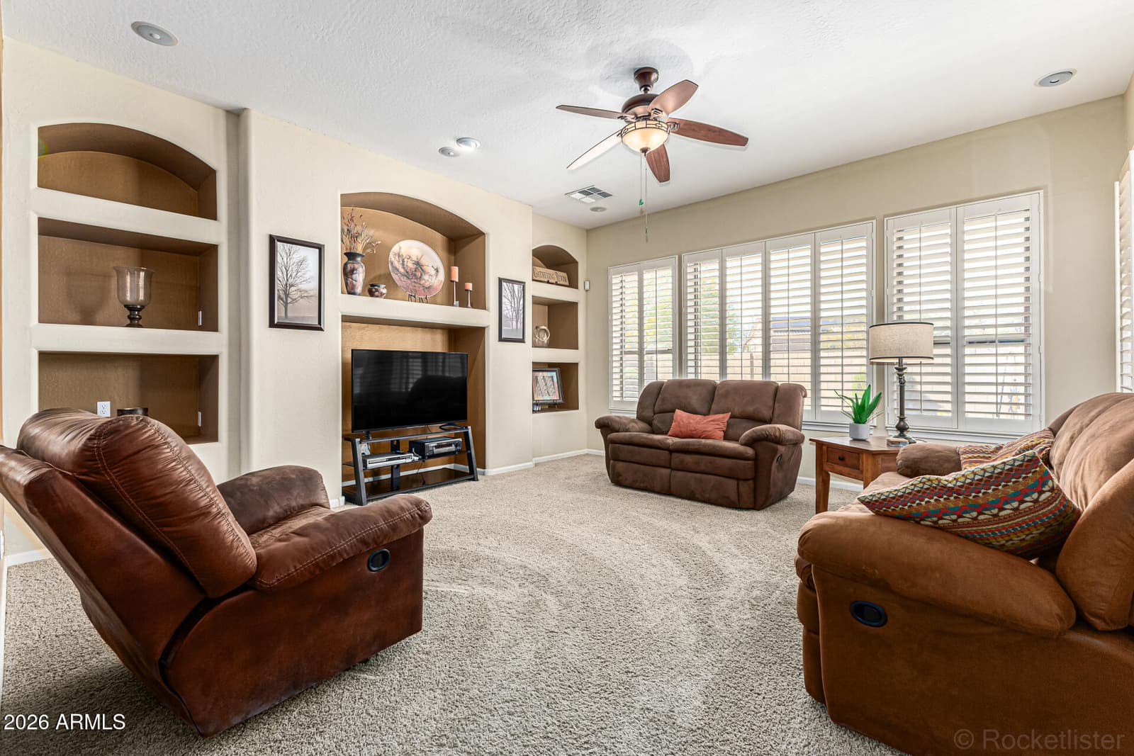 18334 W PIEDMONT Road, Goodyear, AZ 85338 — photo 8 of 54