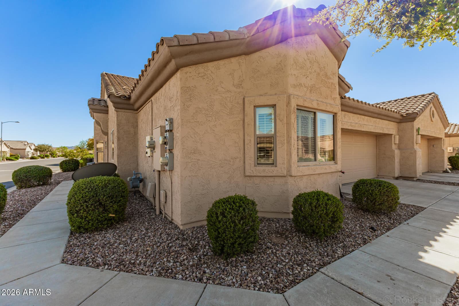 1589 E MANOR Drive, Casa Grande, AZ 85122 — photo 2 of 28