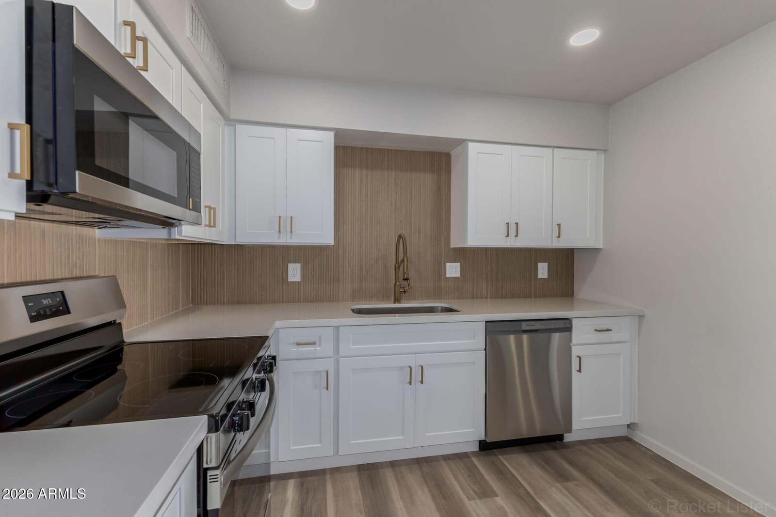 15419 N 20TH Street, Phoenix, AZ 85022 — photo 13 of 42