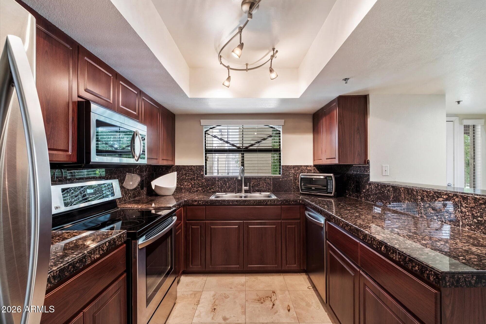 5104 N 32ND Street 208, Phoenix, AZ 85018 — photo 5 of 19