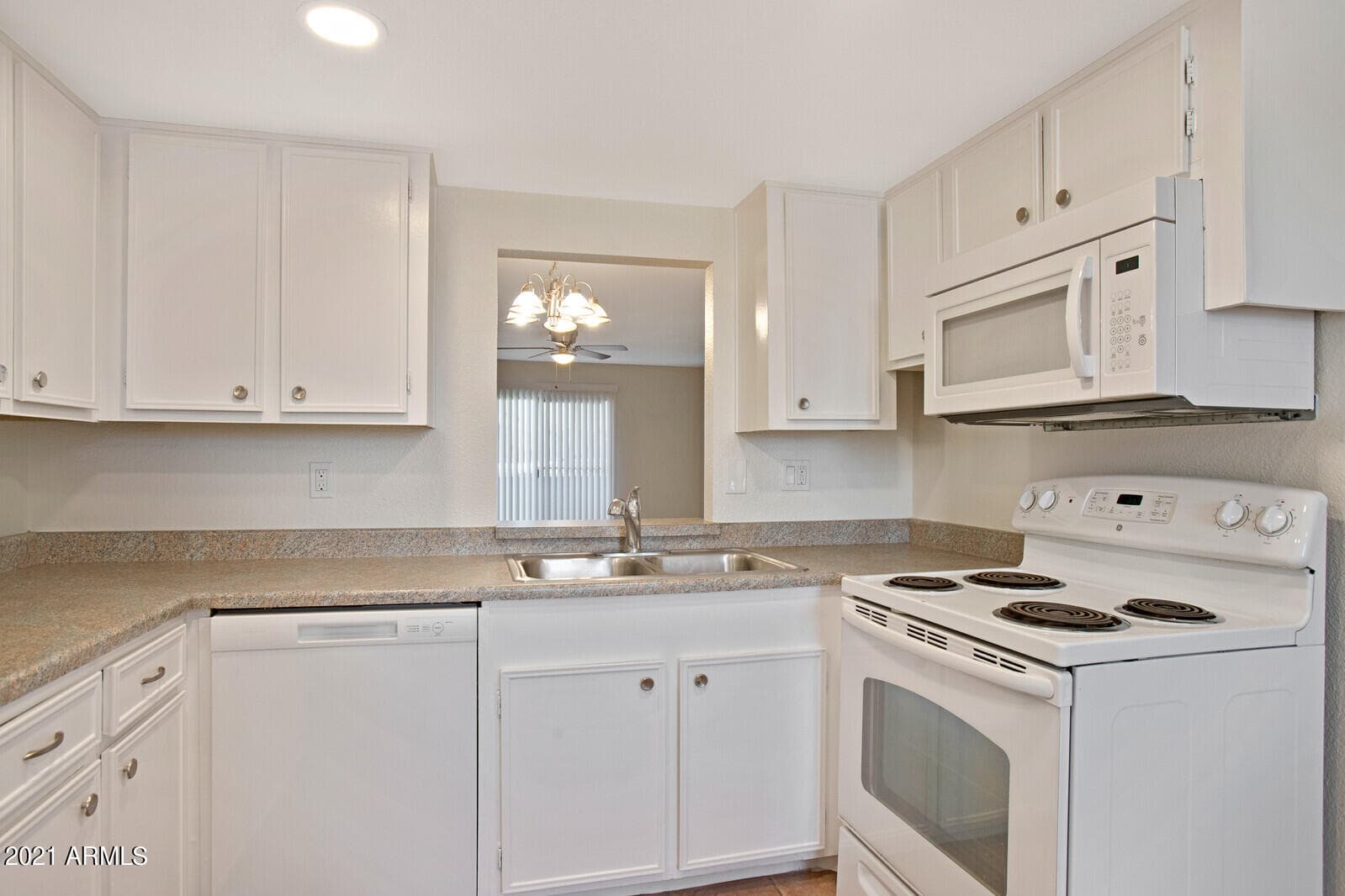 7706 E Sandalwood Drive B, Scottsdale, AZ 85250 — photo 14 of 29