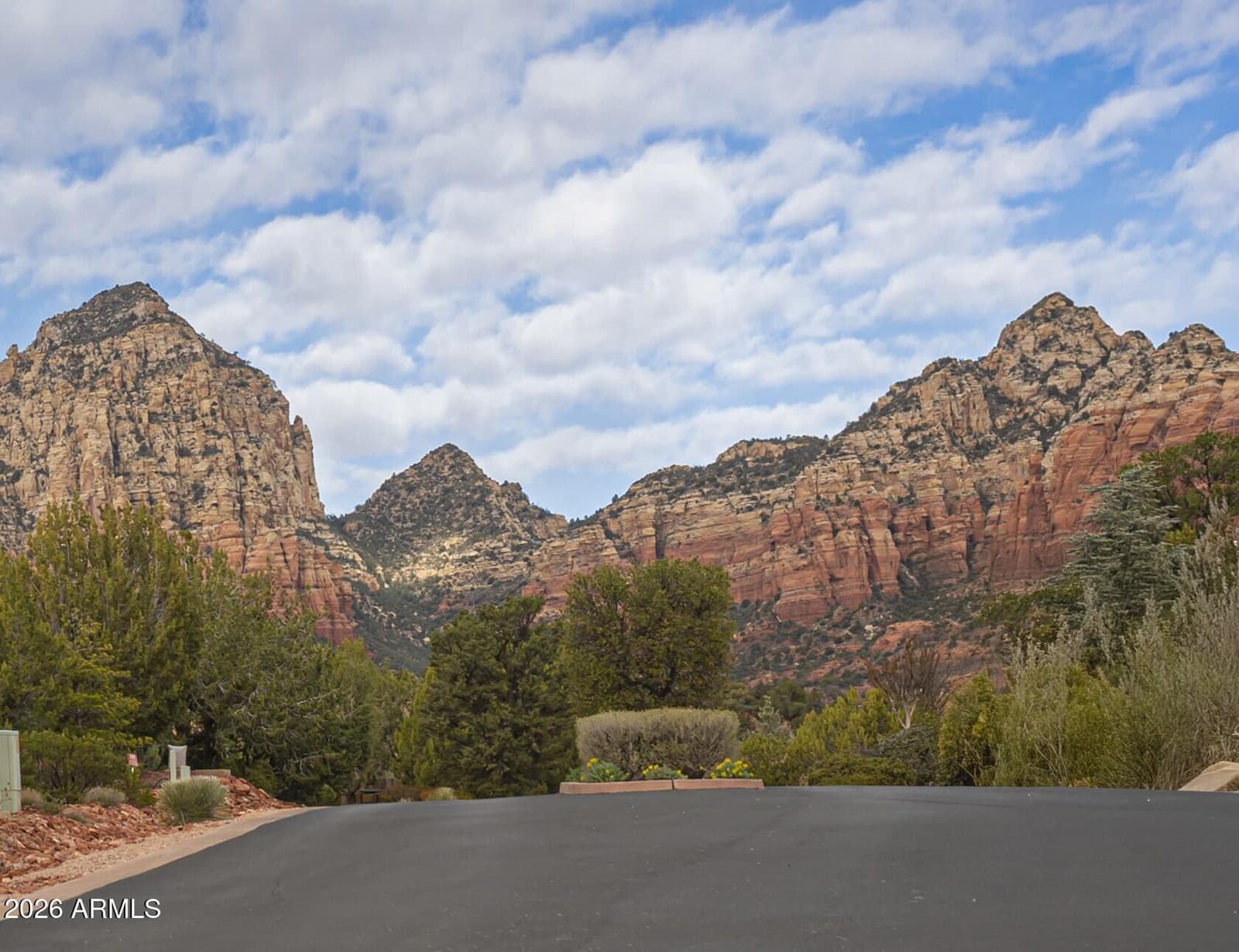 305 CALLE LINDA, Sedona, AZ 86336 — photo 6 of 38