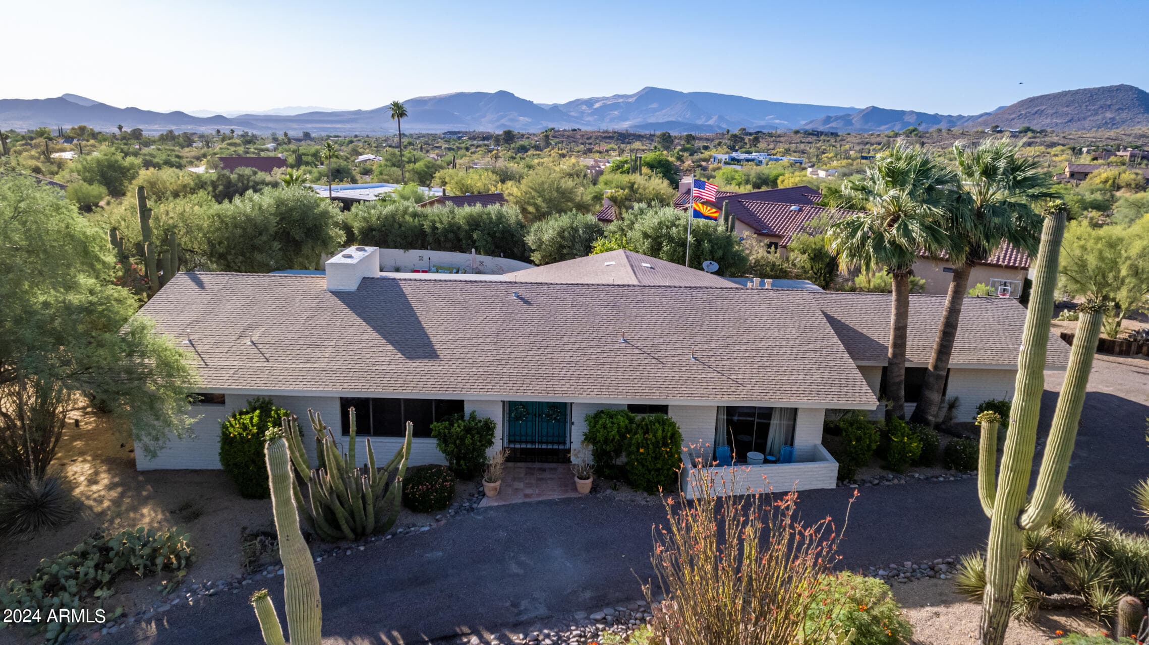 7760 E CAREFREE Drive, Carefree, AZ 85377 — photo 9 of 49