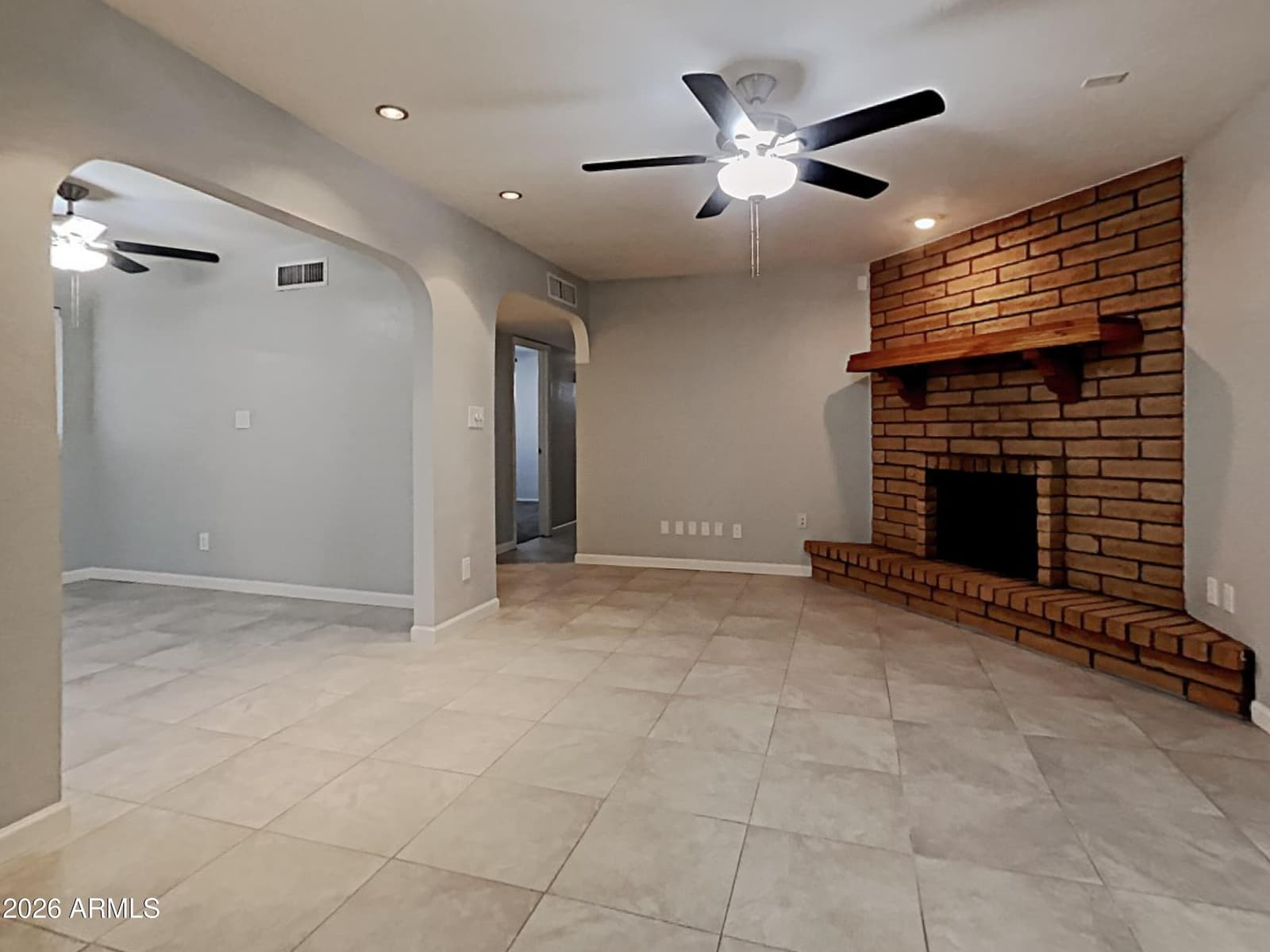 1001 W VILLA RITA Drive, Phoenix, AZ 85023 — photo 5 of 26