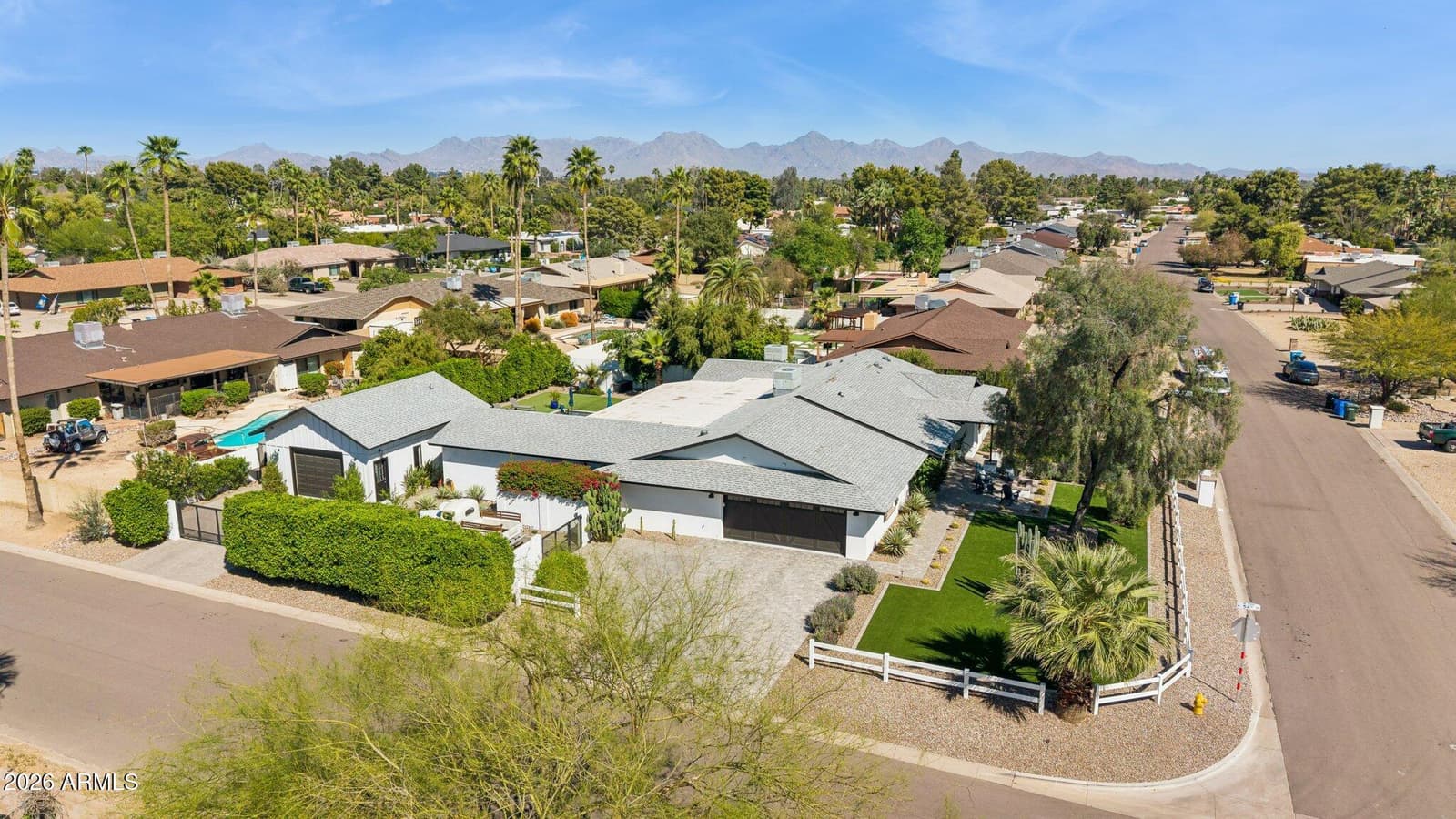 5402 E Corrine Drive E, Scottsdale, AZ 85254 — photo 10 of 92