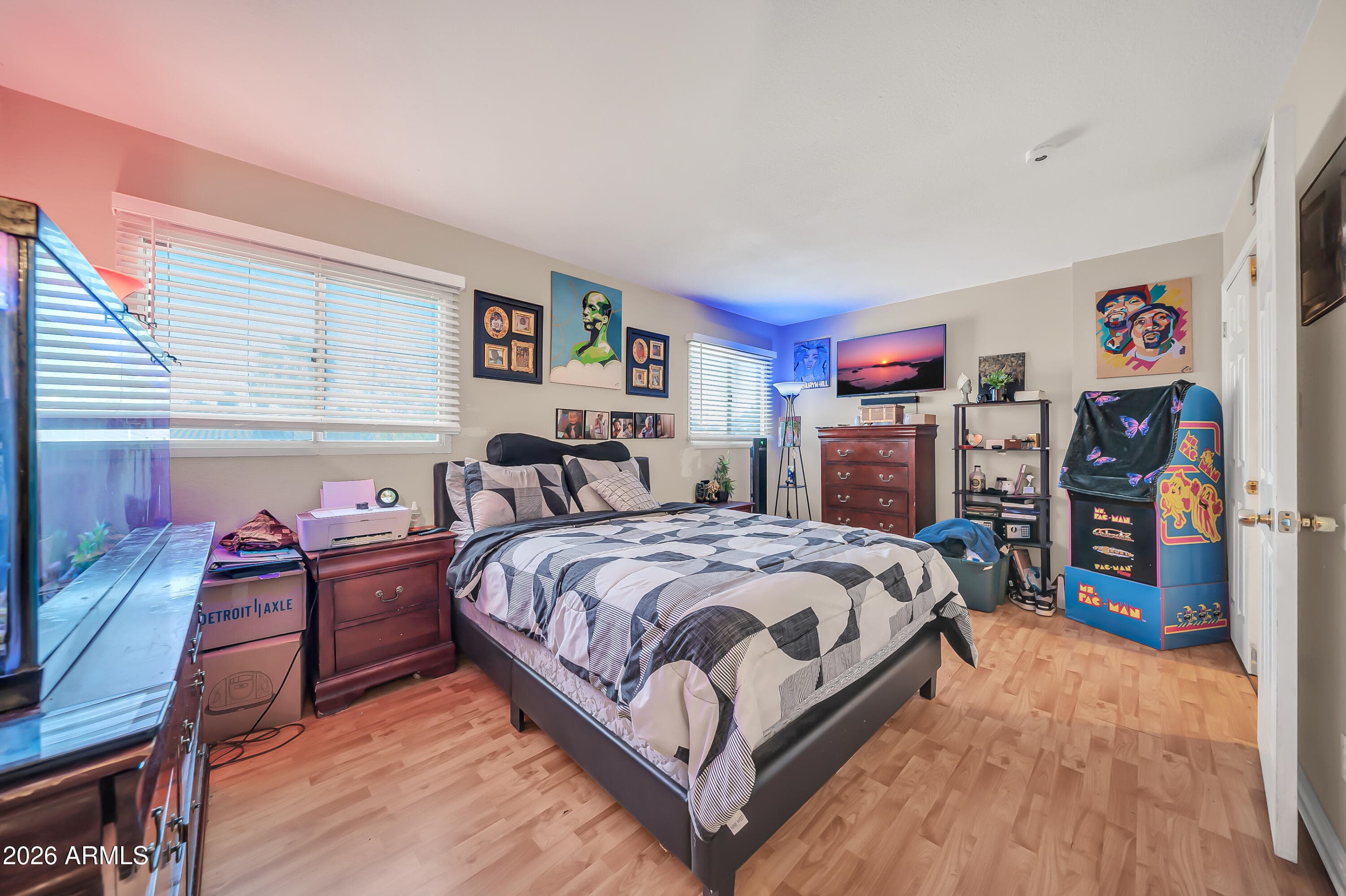 5703 N 43RD Drive, Glendale, AZ 85301 — photo 14 of 36