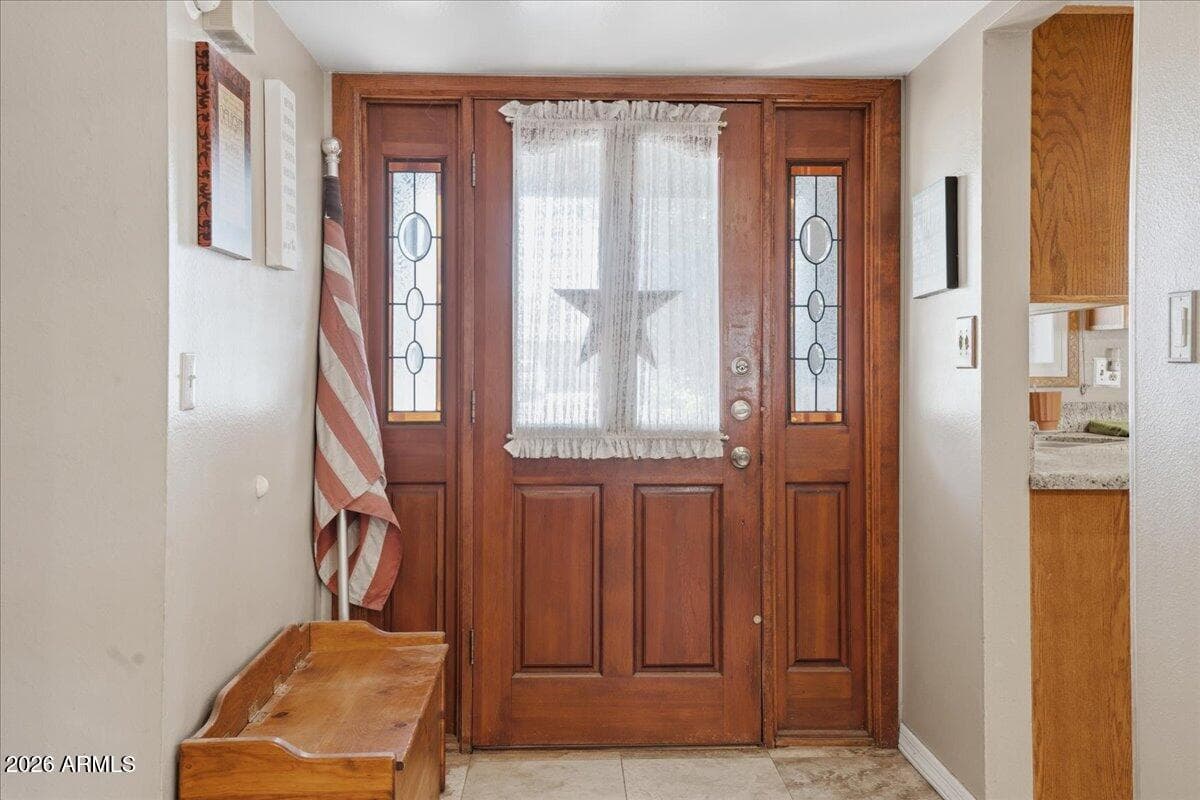 3922 S POPLAR Street, Tempe, AZ 85282 — photo 4 of 41
