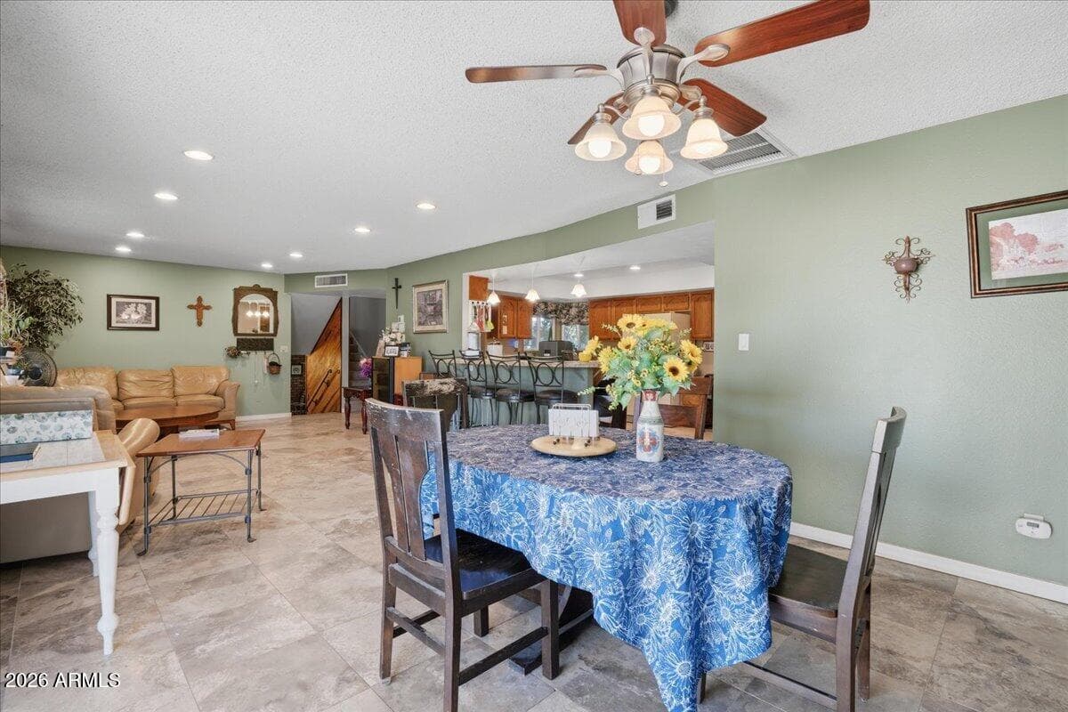 3922 S POPLAR Street, Tempe, AZ 85282 — photo 13 of 41
