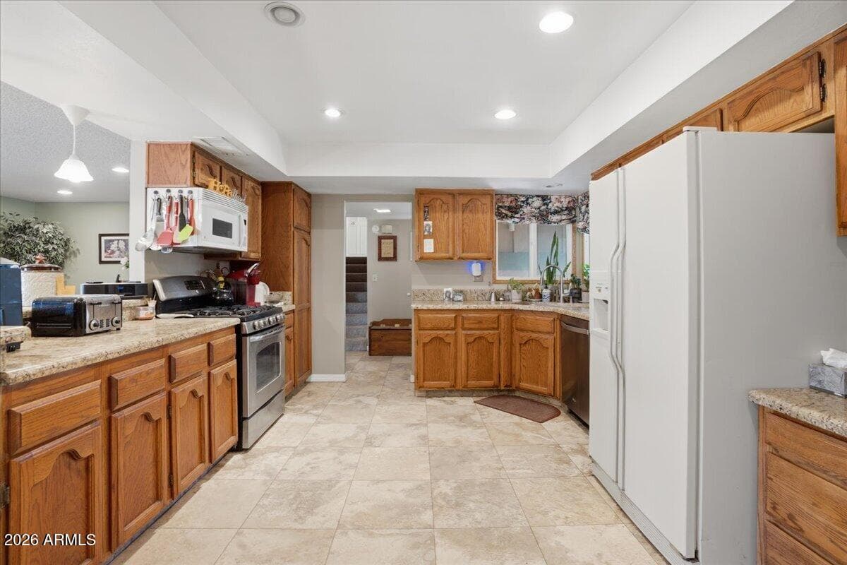 3922 S POPLAR Street, Tempe, AZ 85282 — photo 15 of 41
