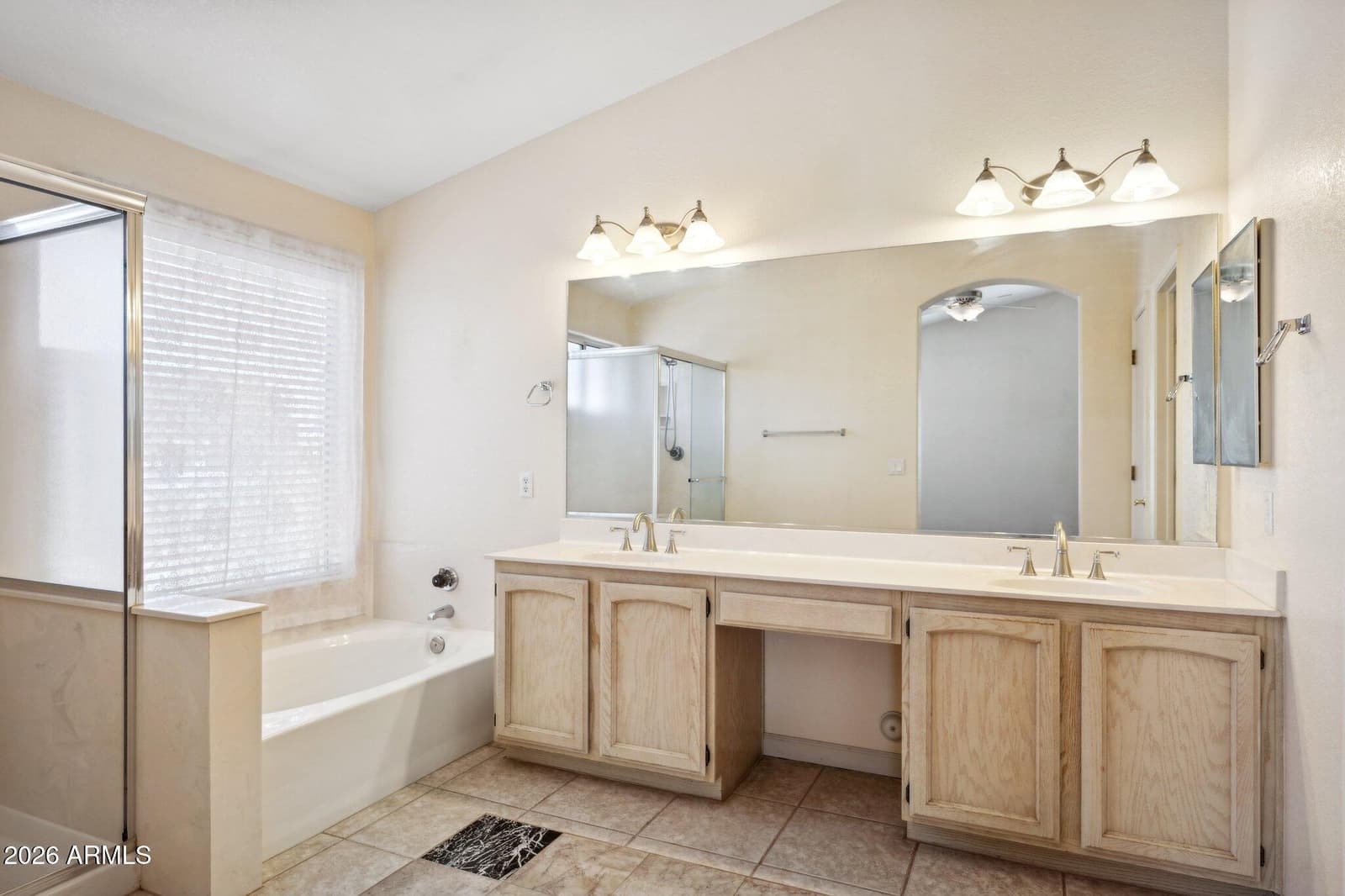 1470 S VILLAS Court, Chandler, AZ 85286 — photo 26 of 77