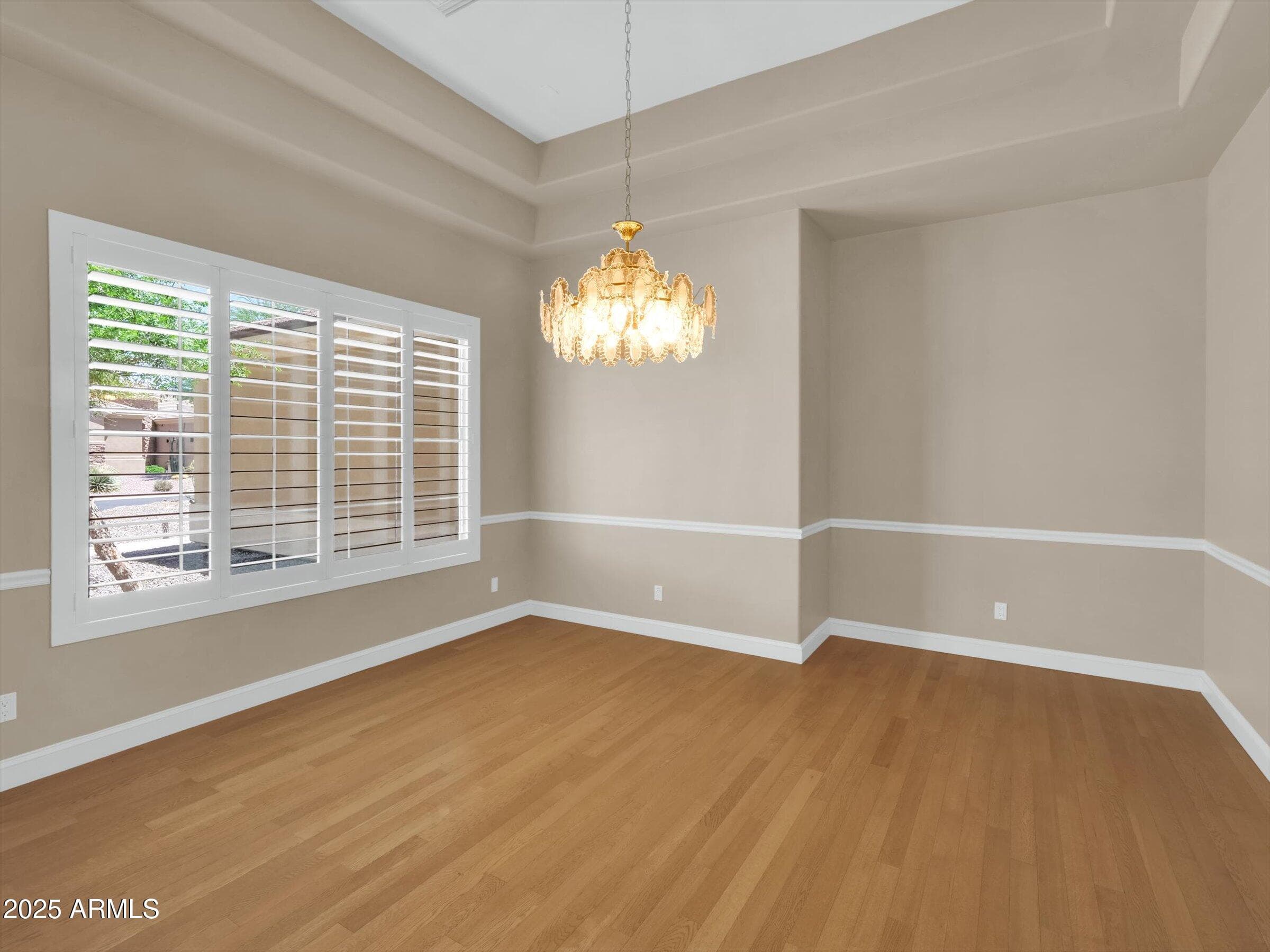 8031 W MORTEN Avenue, Glendale, AZ 85303 — photo 13 of 89