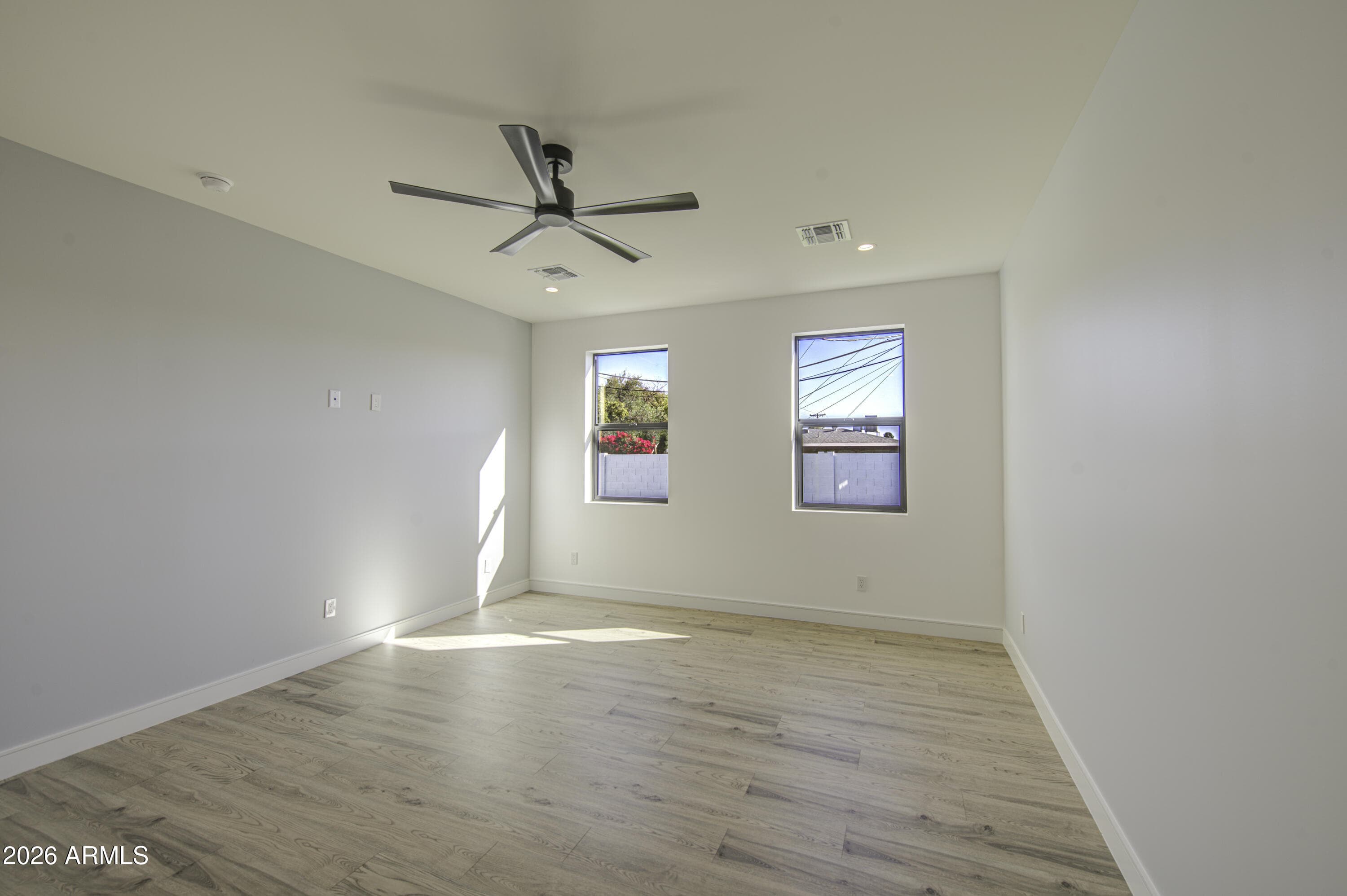 2645 E FAIRMOUNT Avenue, Phoenix, AZ 85016 — photo 34 of 67