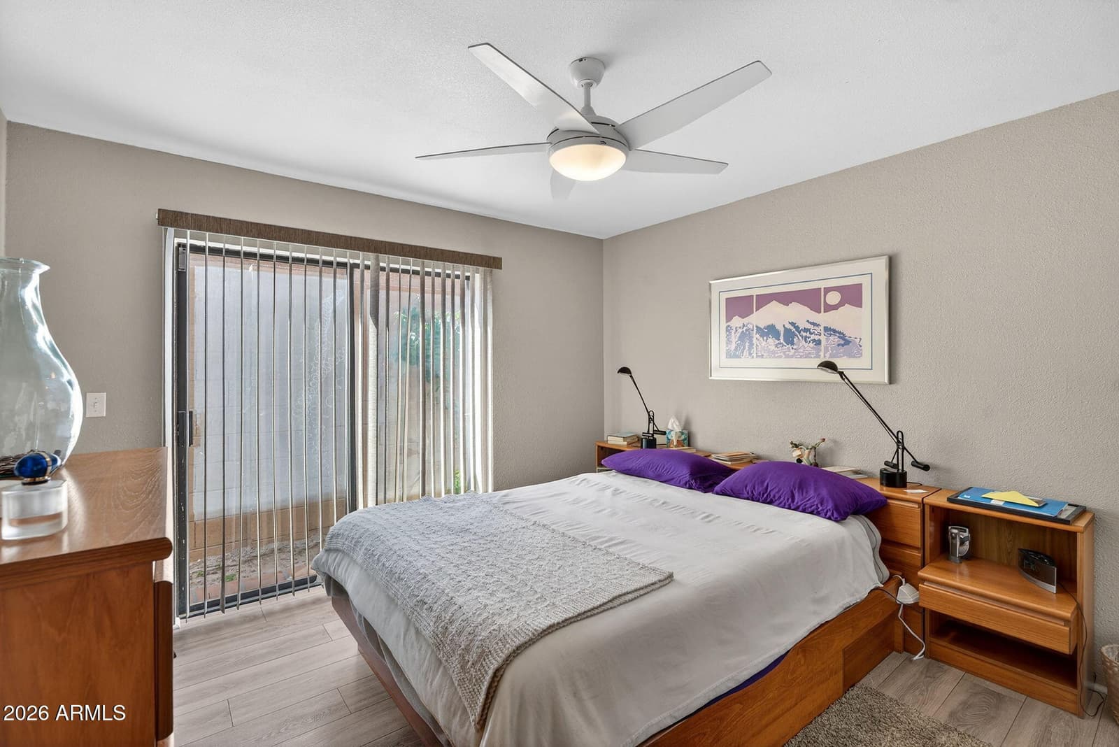 934 E BECKER Lane, Phoenix, AZ 85020 — photo 13 of 18